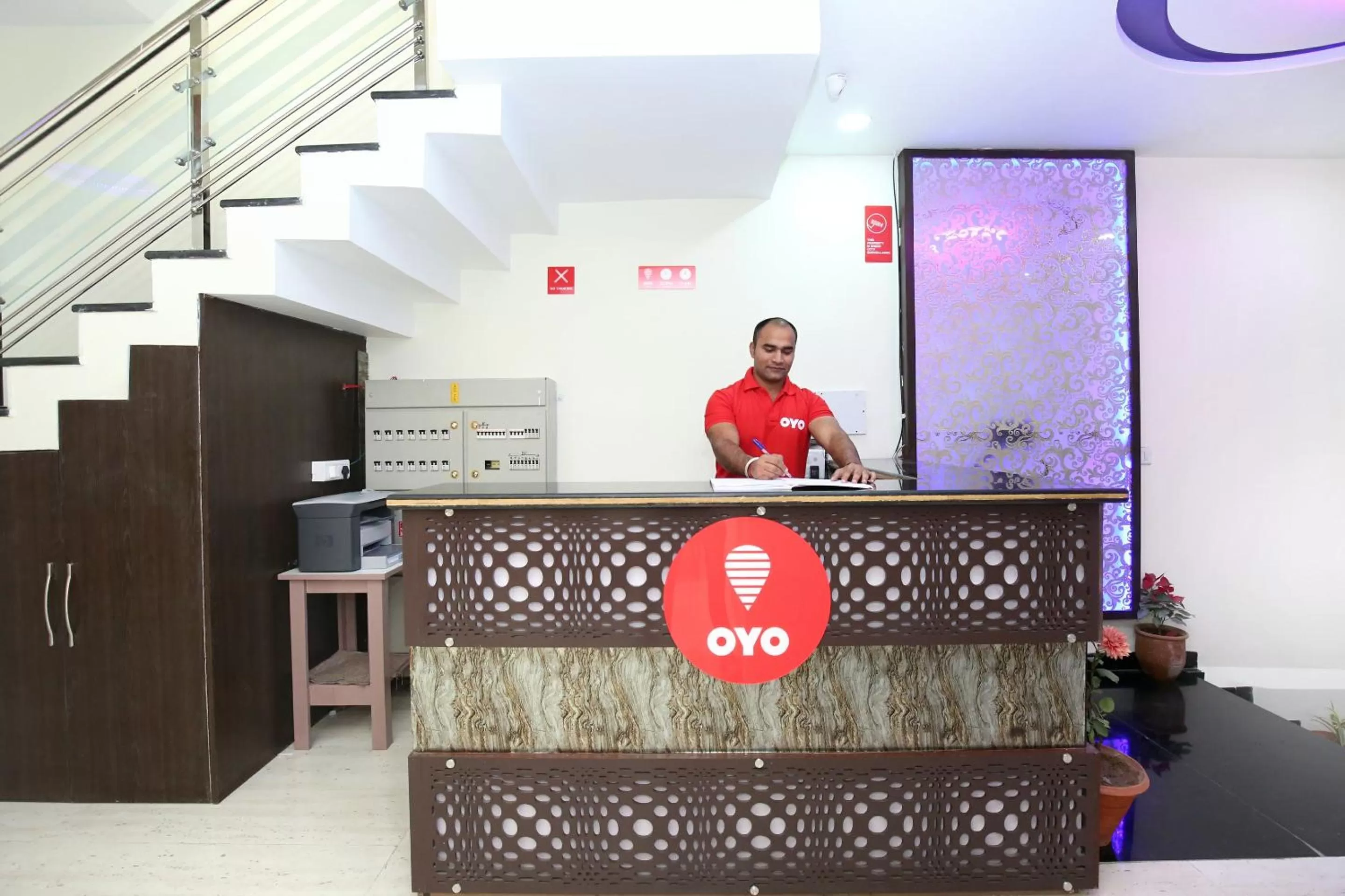 Lobby or reception, Lobby/Reception in Capital O Hotel Royal