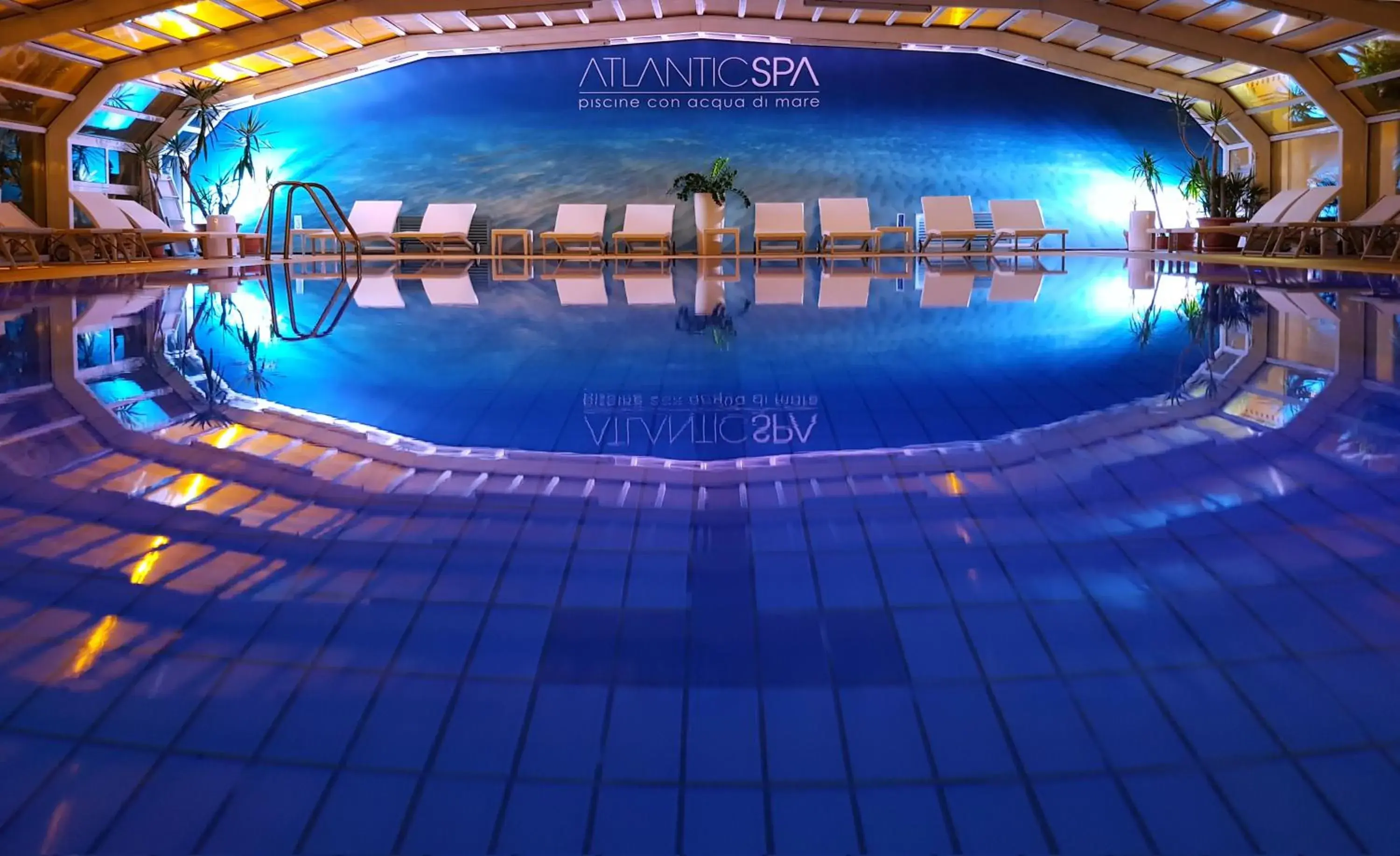 Pool view, Swimming Pool in Hotel Atlantic