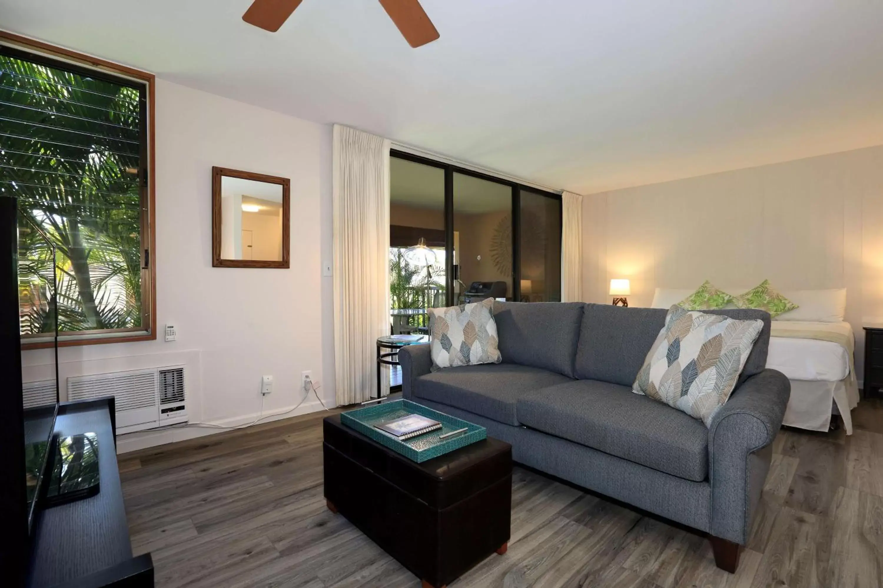 Photo of the whole room, Seating Area in Wailea Ekahi Village, a Destination by Hyatt Residence