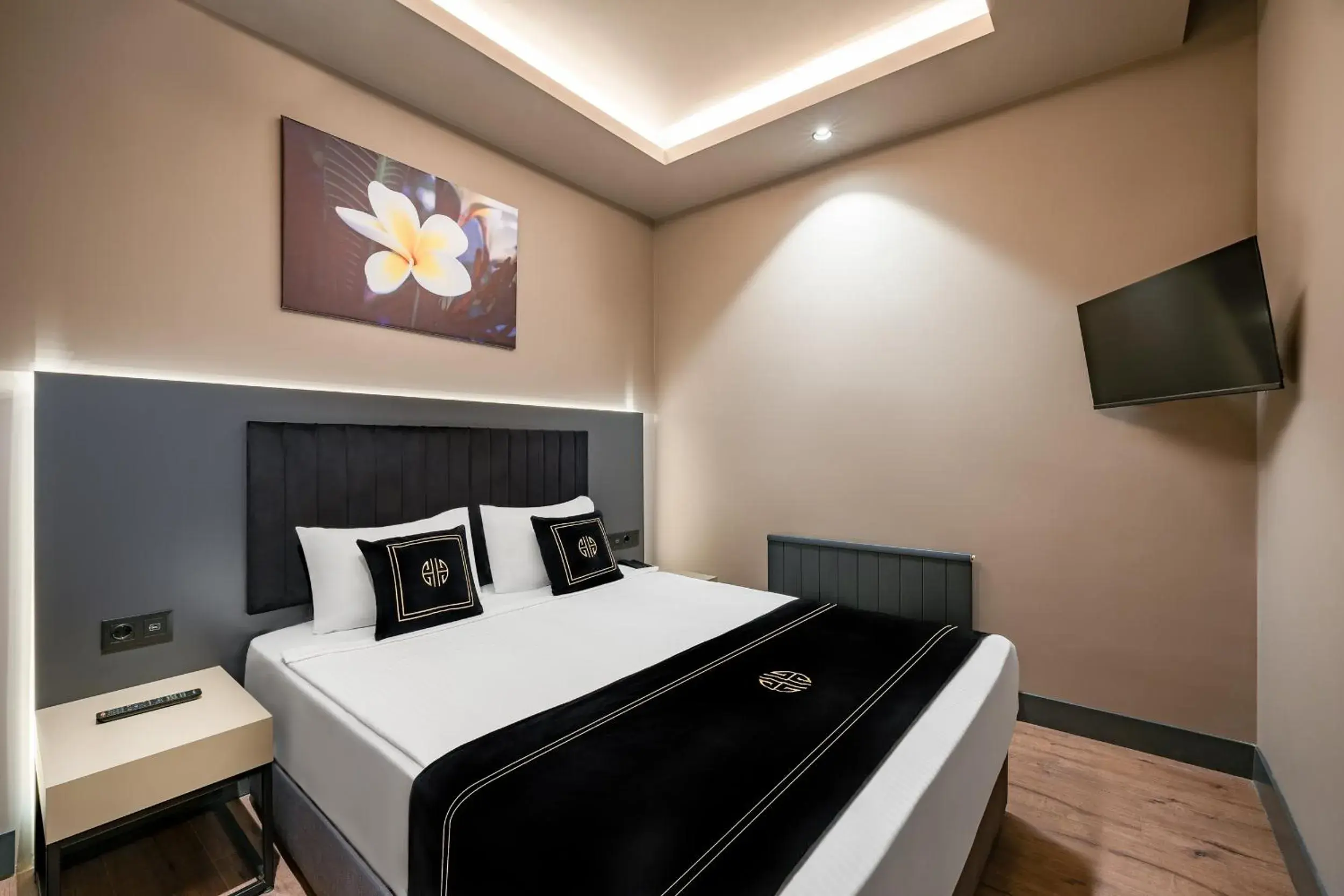 Bedroom, Bed in Hidden Hills Hotel Istanbul Airport
