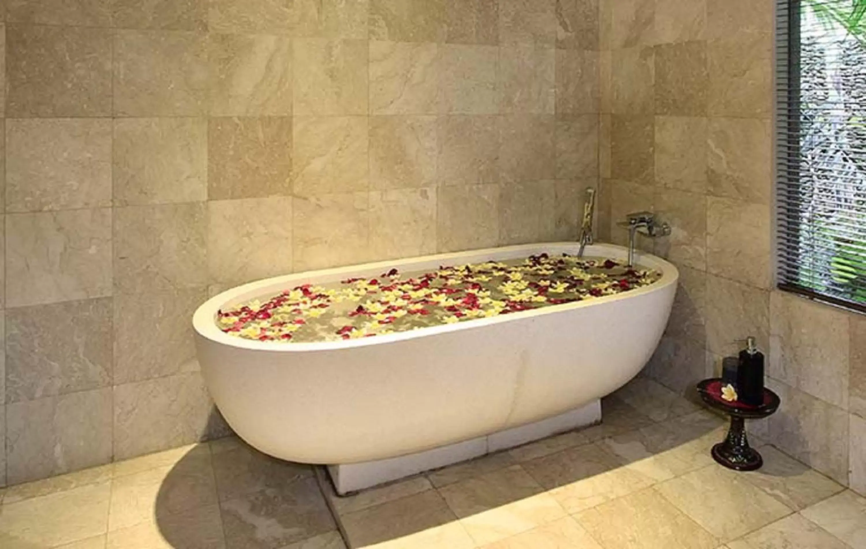 Shower, Bathroom in The Sankara Resort by Pramana