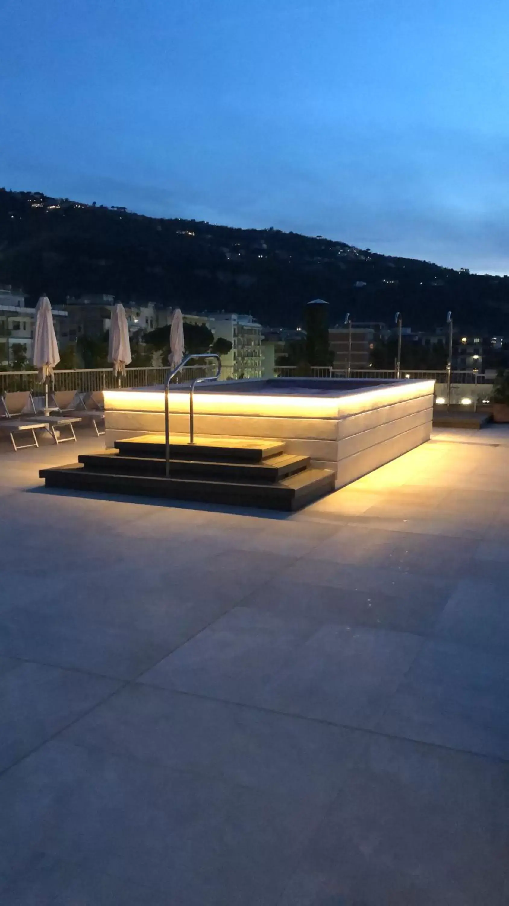 Swimming pool in Hotel Michelangelo