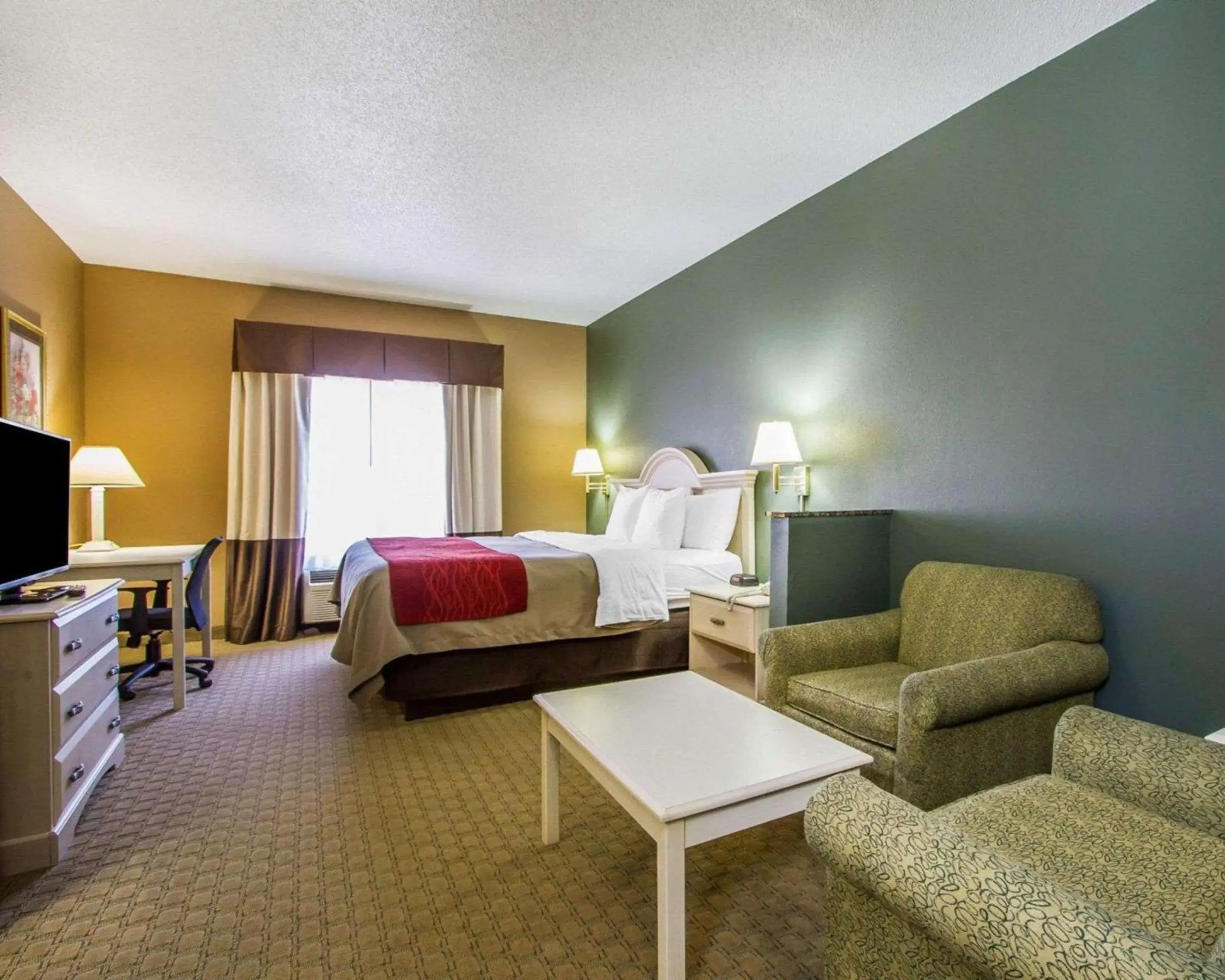 Photo of the whole room in Quality Inn Columbia