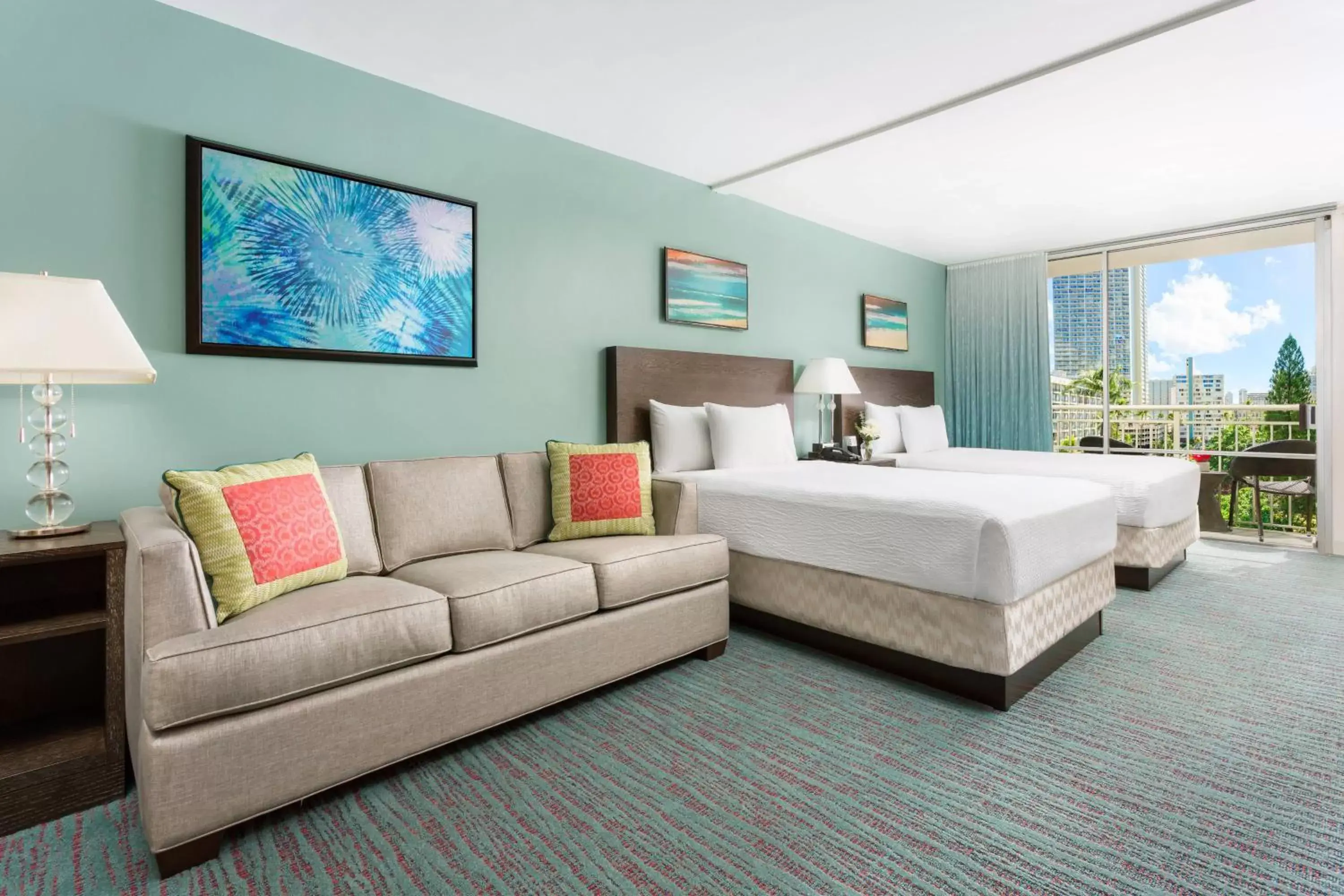 Bedroom, Seating Area in Courtyard by Marriott Waikiki Beach