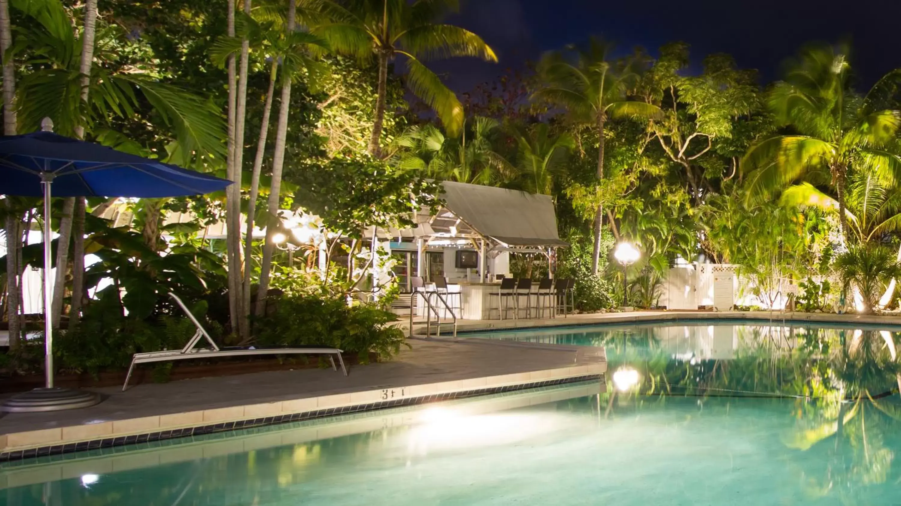 Swimming Pool in Banana Bay Resort & Marina