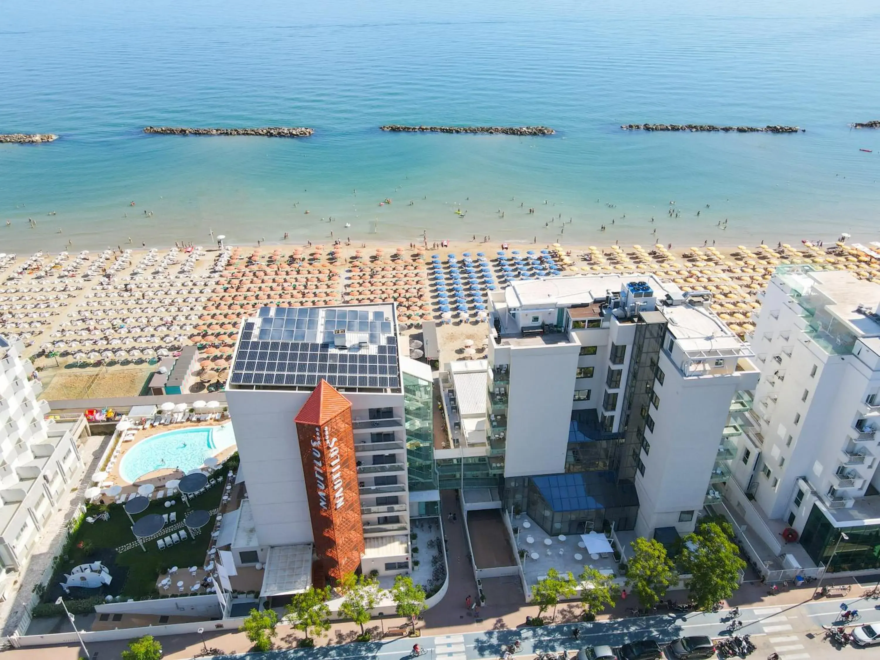 Property building, Bird's-eye View in Nautilus Family Hotel