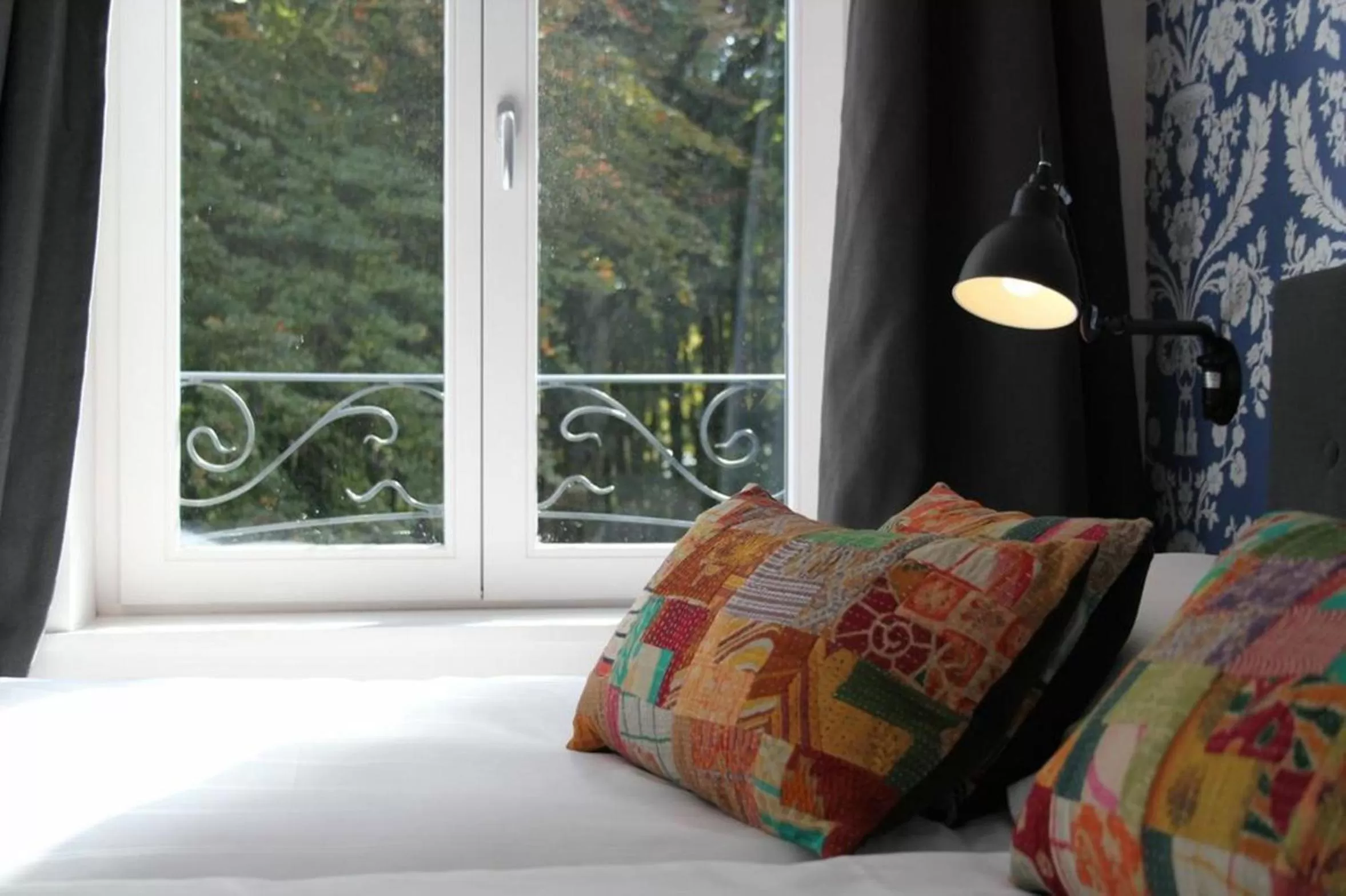 Bed in Villa Adélaïde