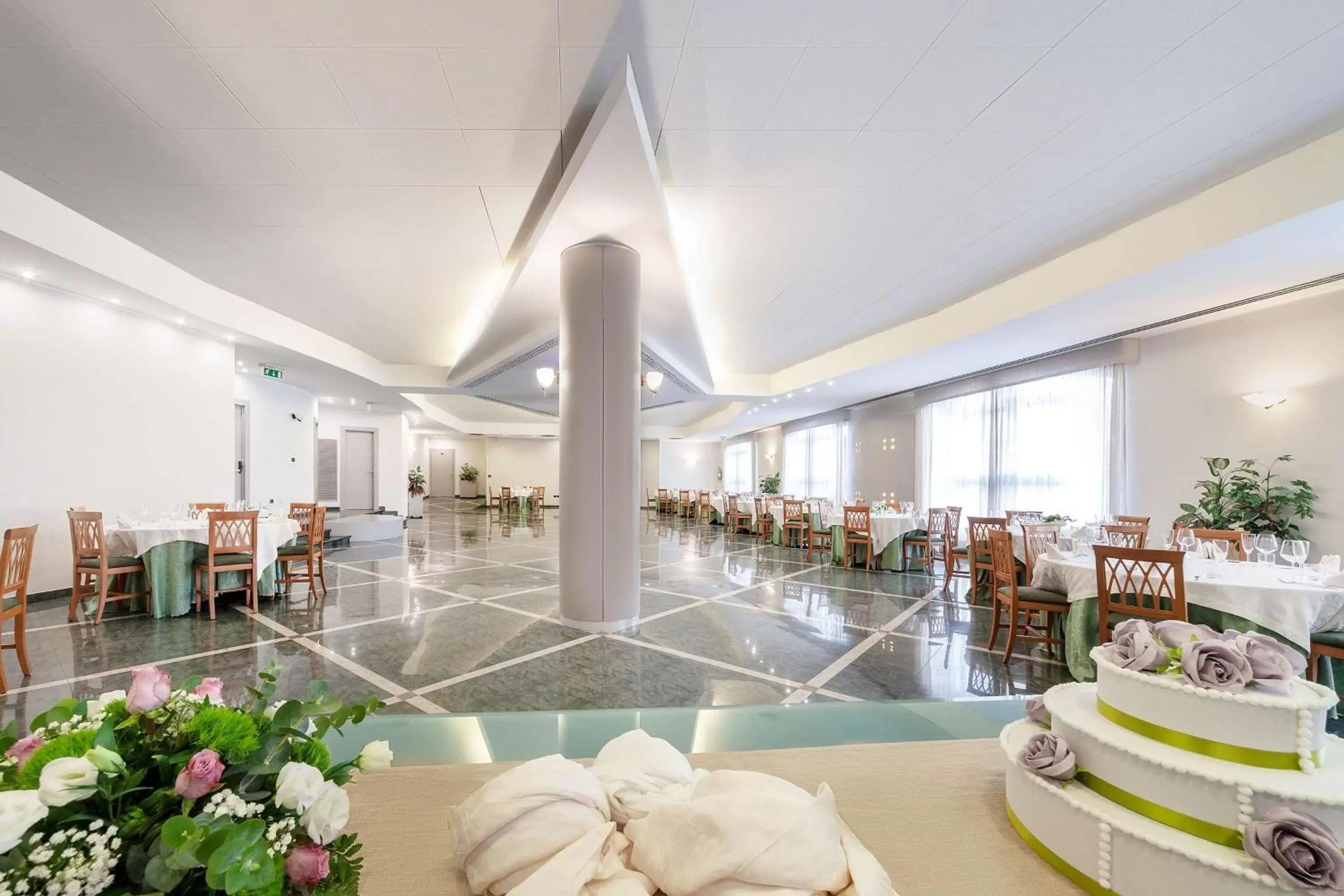 Restaurant/places to eat in Best Western Hotel Imperiale