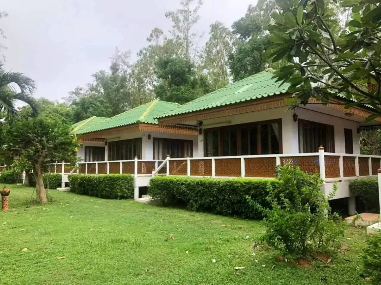 Garden, Property Building in Ruen Thai Rim Haad Resort