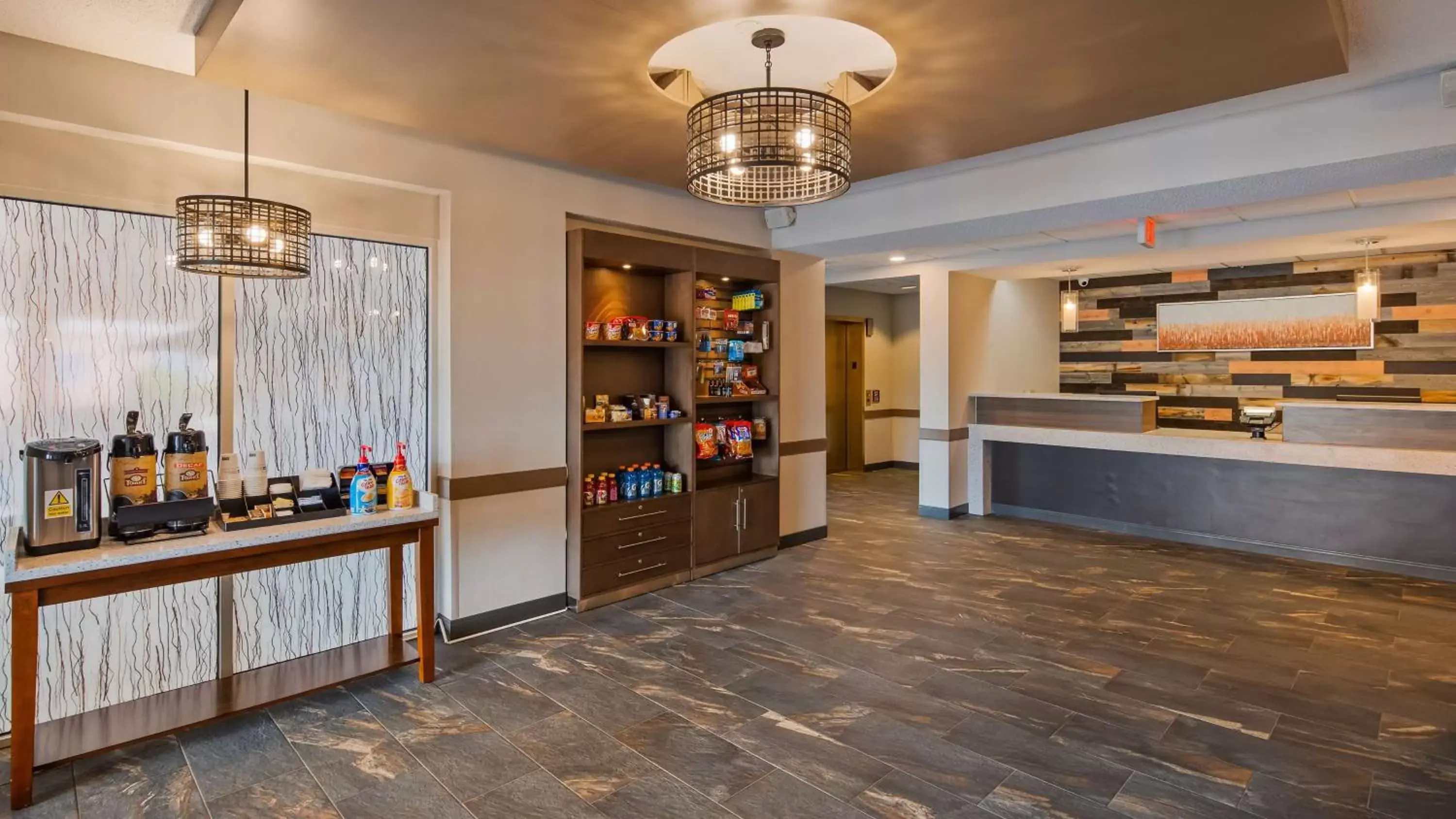 Lobby or reception in Best Western Plus Hudson I-94 Lobby or reception in Best Western Plus Hudson I-94