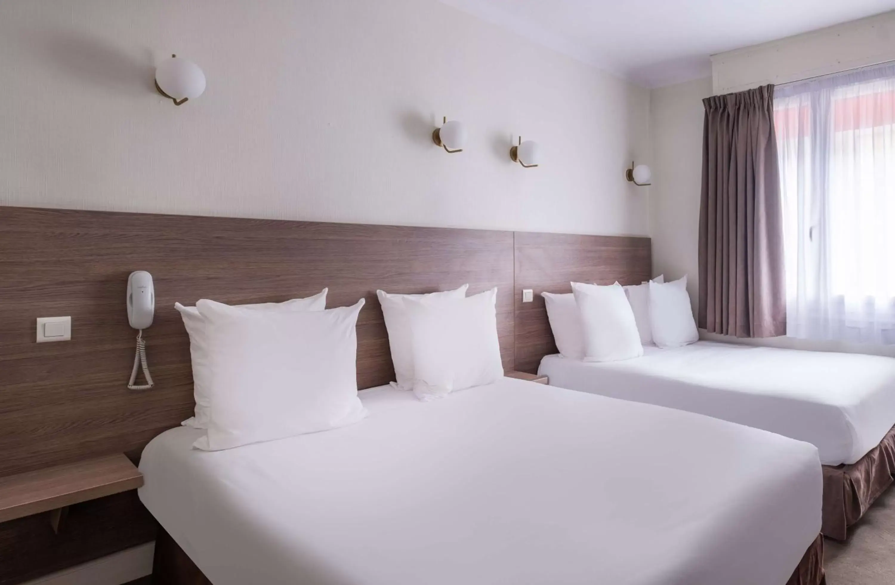 Bedroom, Bed in Sure Hotel By Best Western Lorient Centre