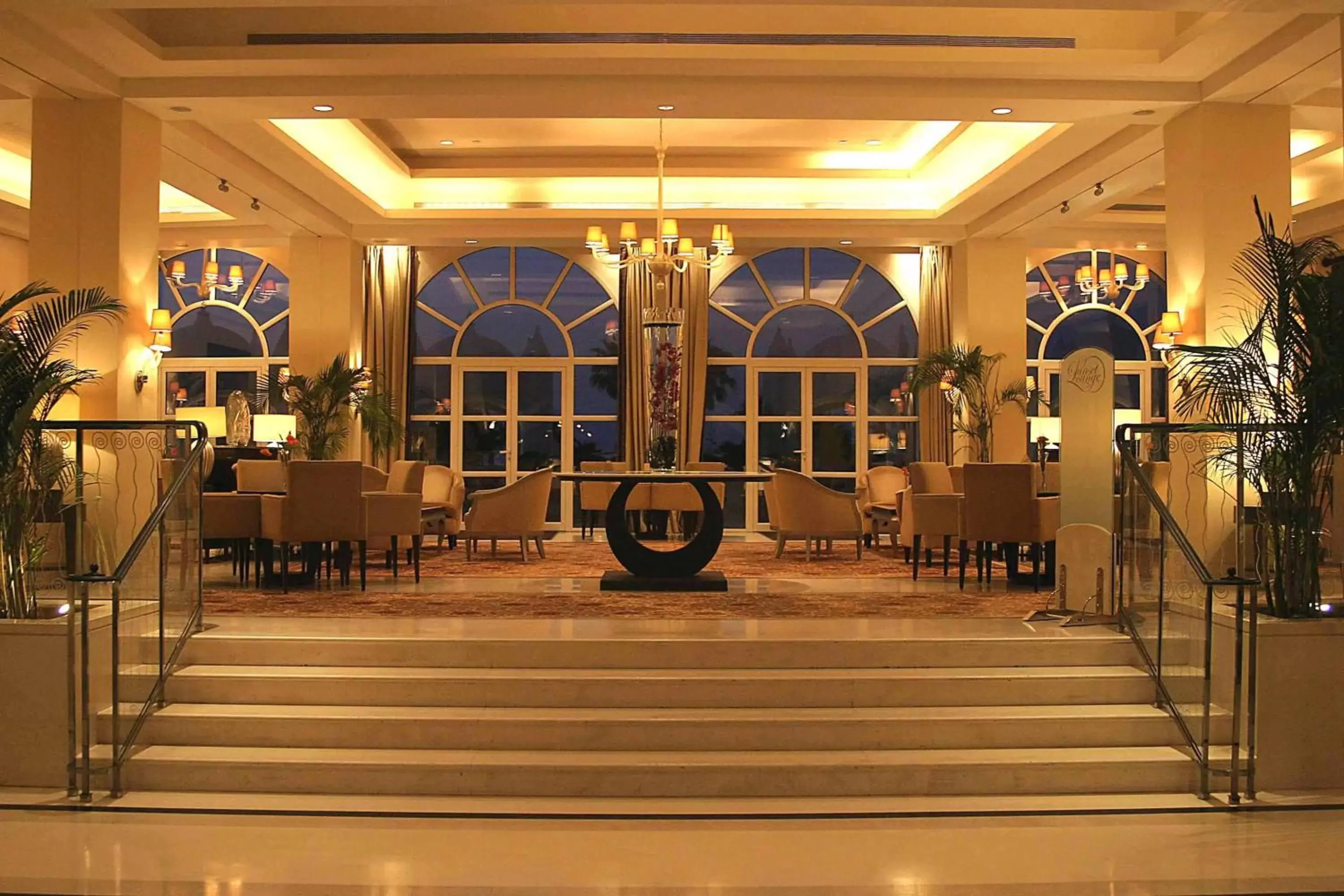 Lobby or reception in L' Amphitrite Palace Beach Resort & Spa Lobby or reception in L' Amphitrite Palace Beach Resort & Spa