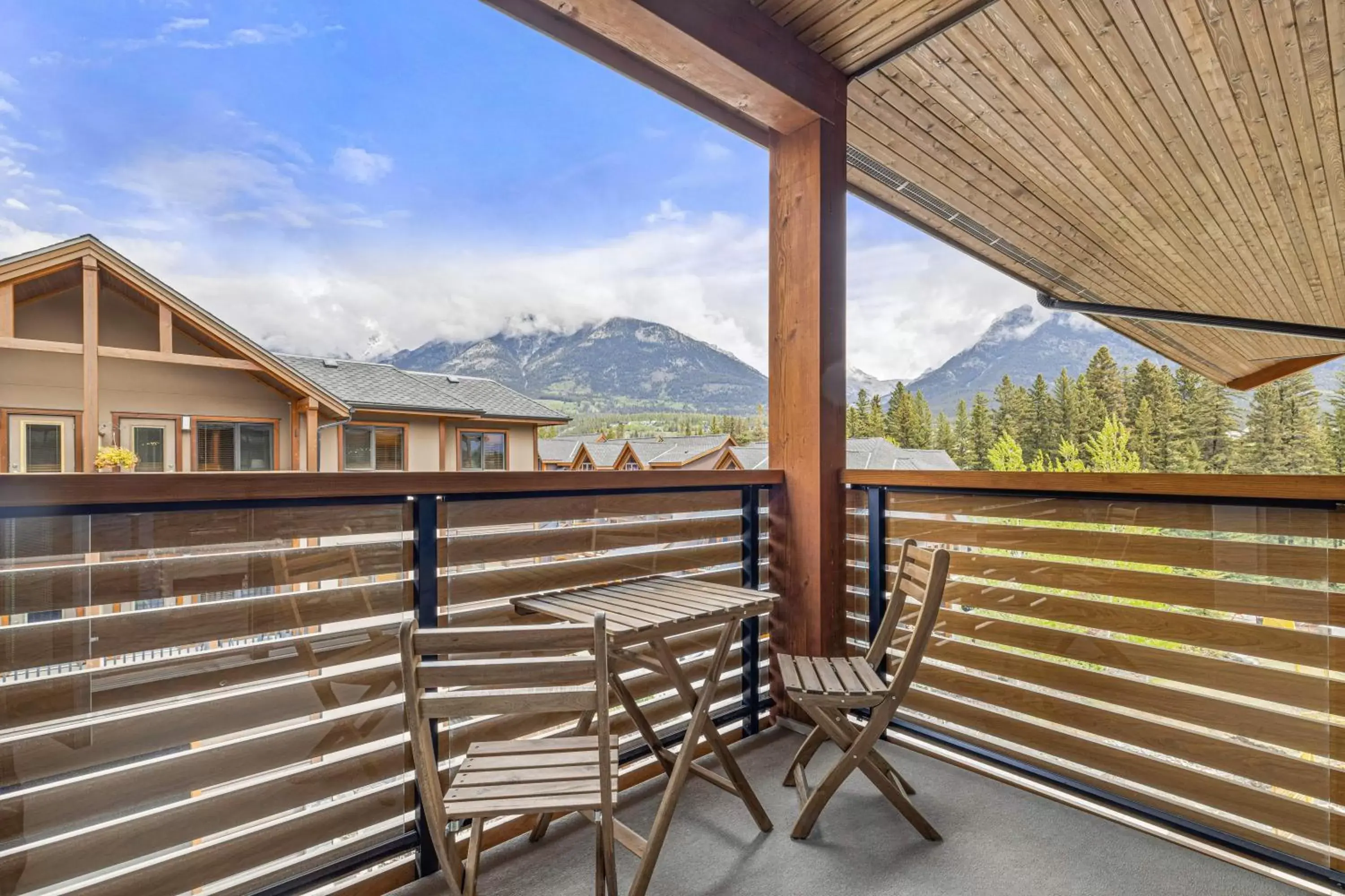 Balcony/Terrace, Mountain View in Tamarack Lodge by Spring Creek Vacations