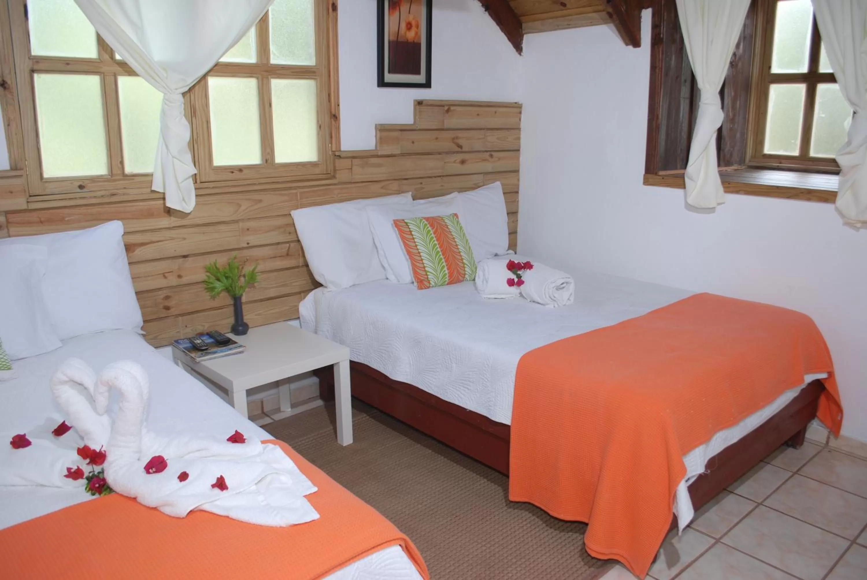 Bed in Hotel Rancho Constanza & Cabañas de la Montaña