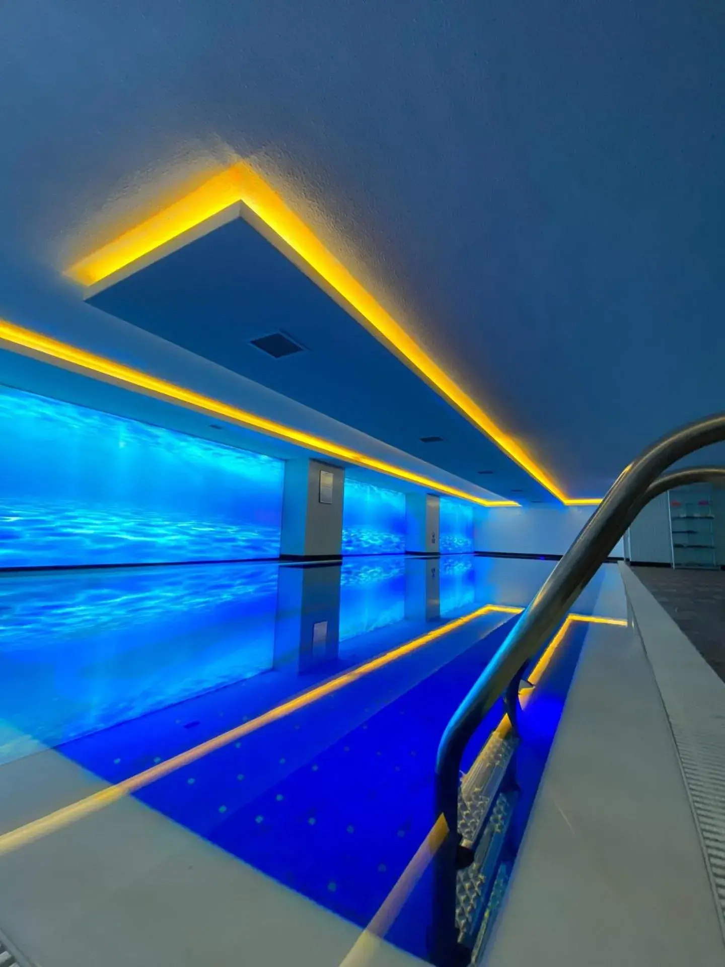Swimming Pool in Grand Makel Hotel Topkapi