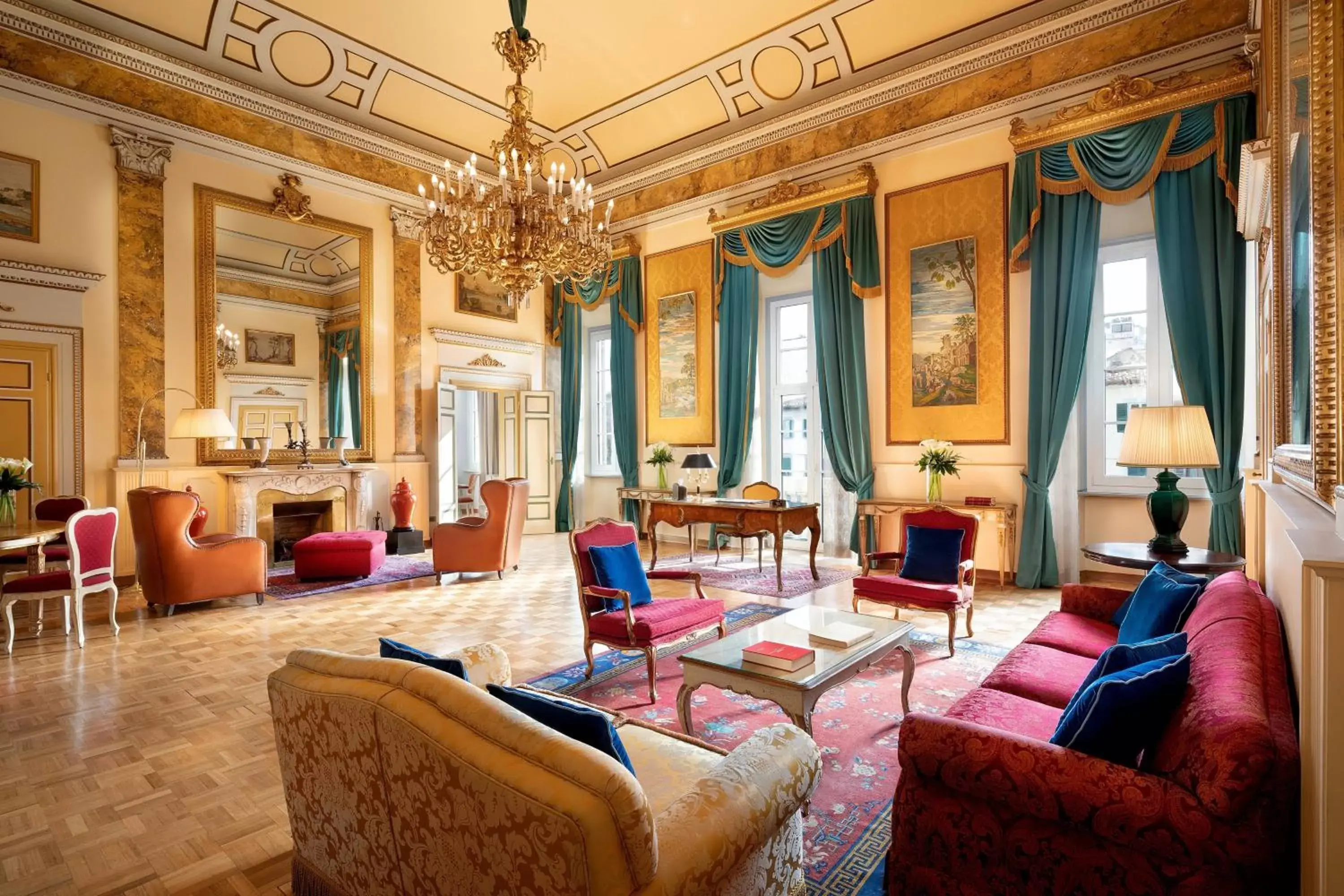 Photo of the whole room, Seating Area in Sina Villa Medici, Autograph Collection