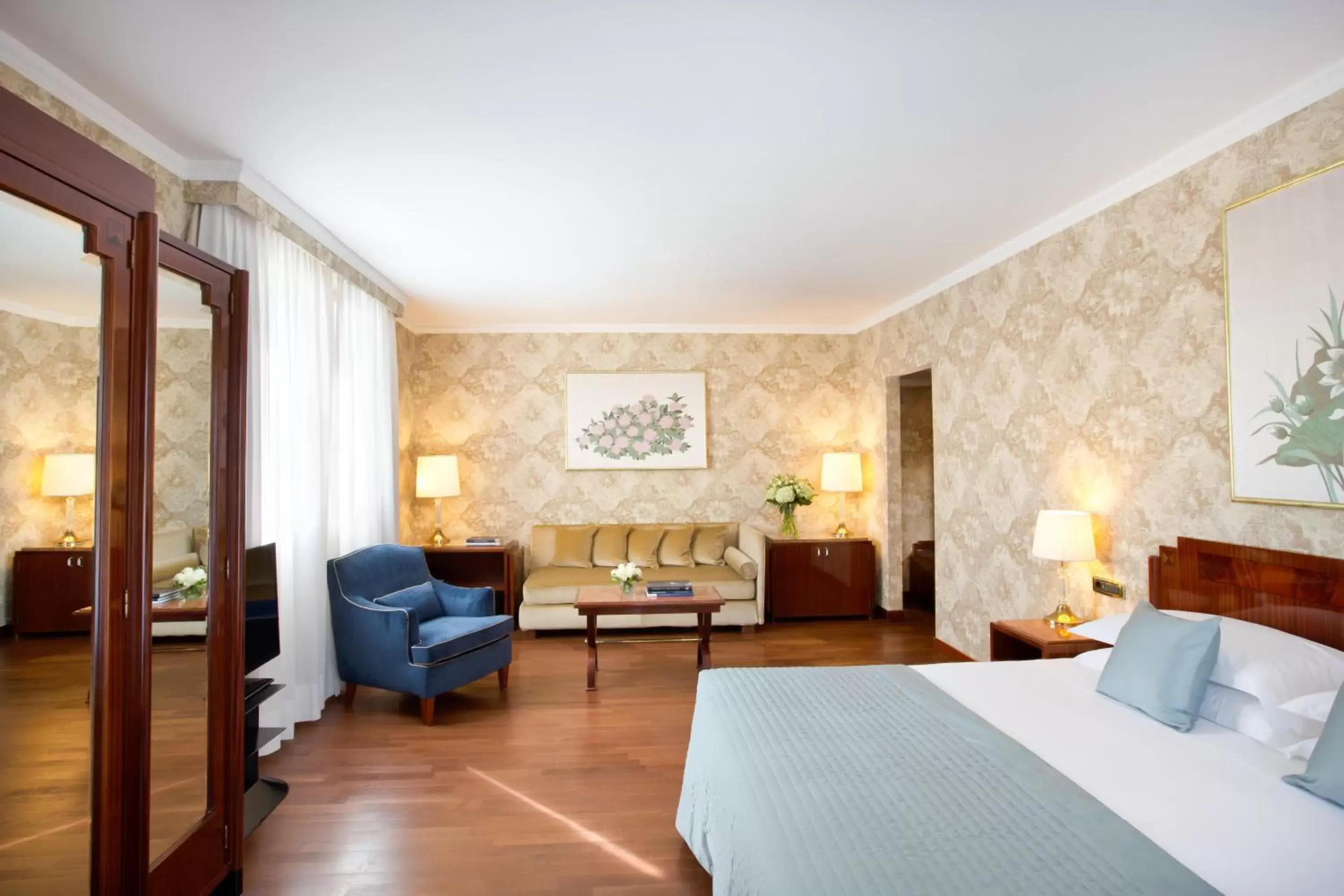 Photo of the whole room in Starhotels Du Parc