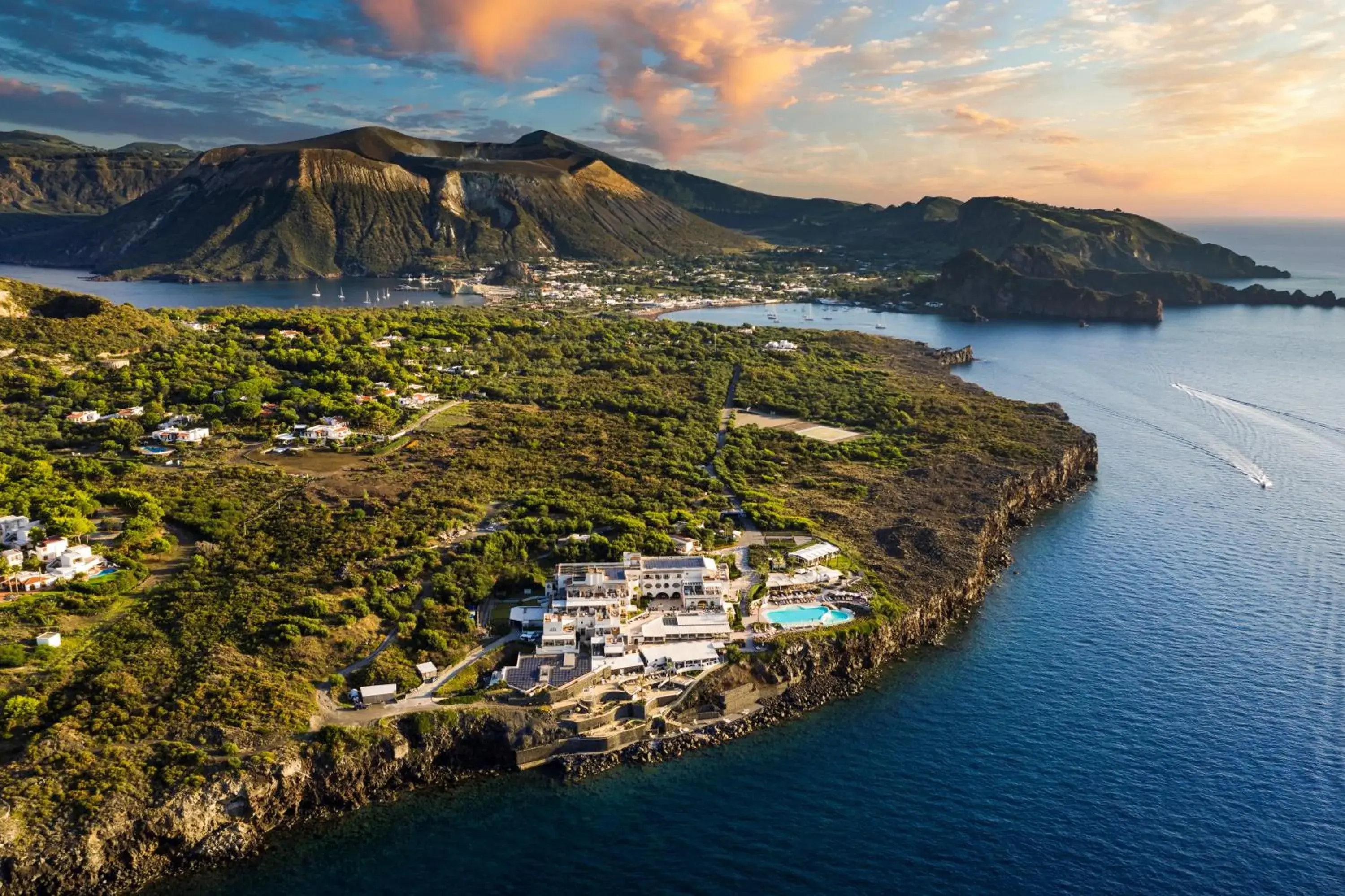 Property building, Bird's-eye View in Therasia Resort Sea and SPA