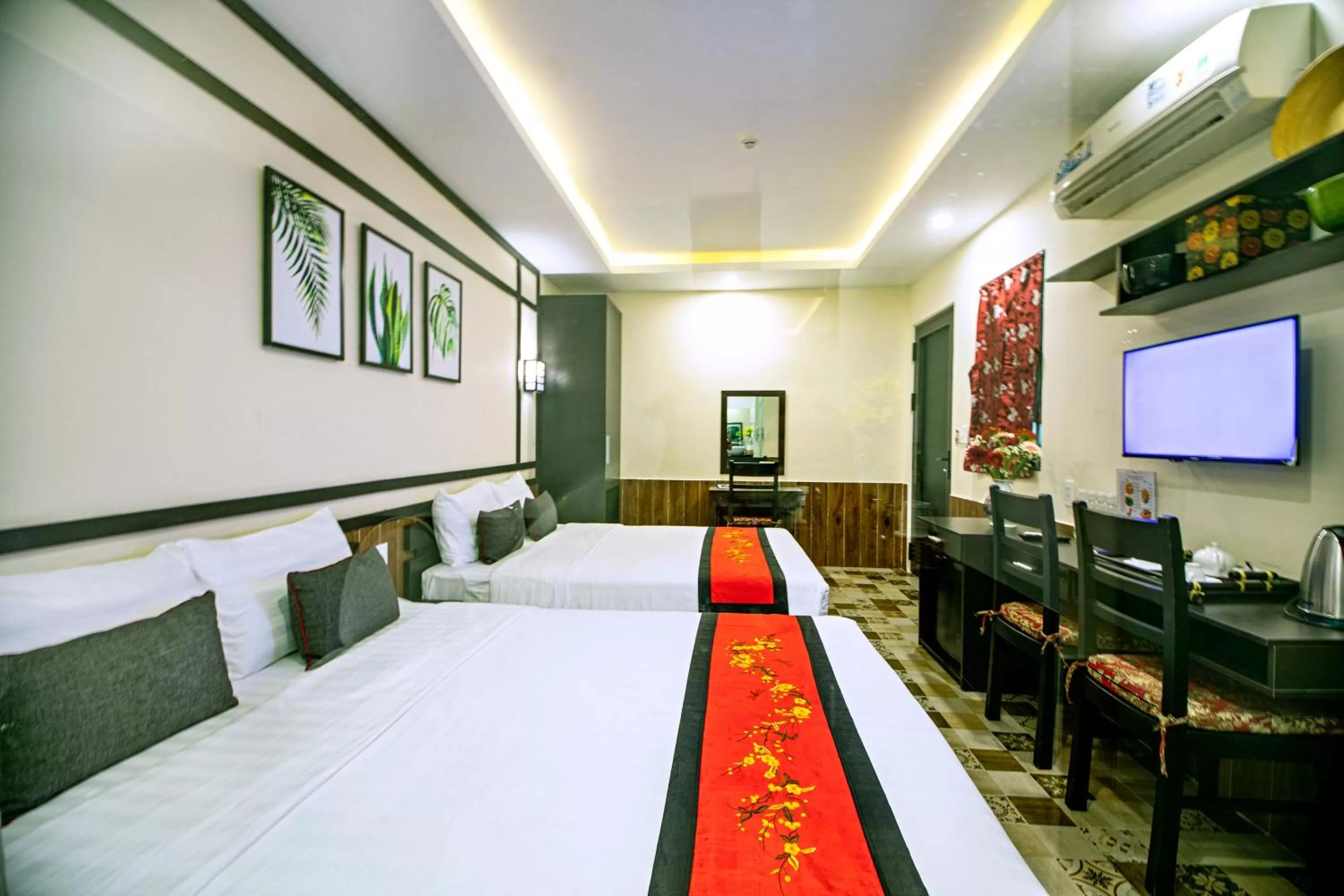 Bedroom, Bed in Hoi An Riverland Villa - Hoi An Center