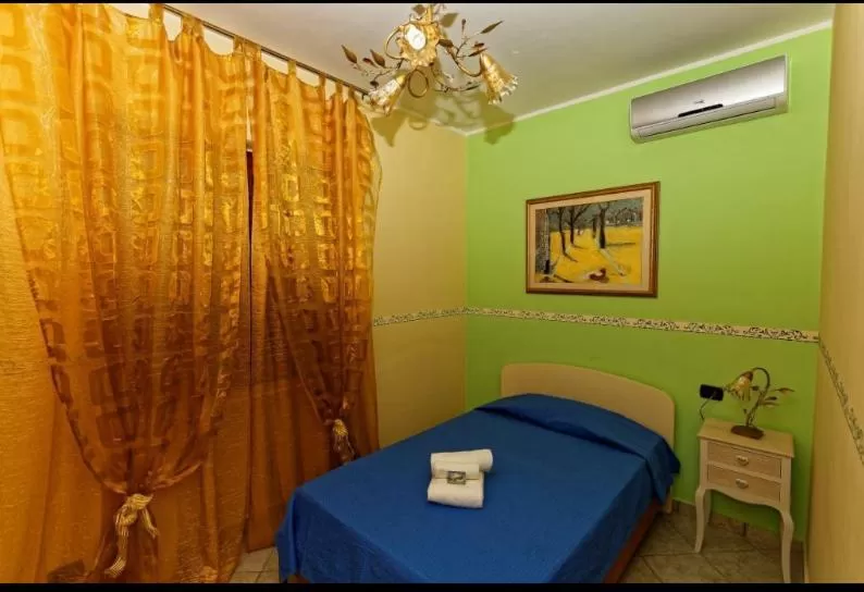 Bed in Bed & Breakfast La Villetta