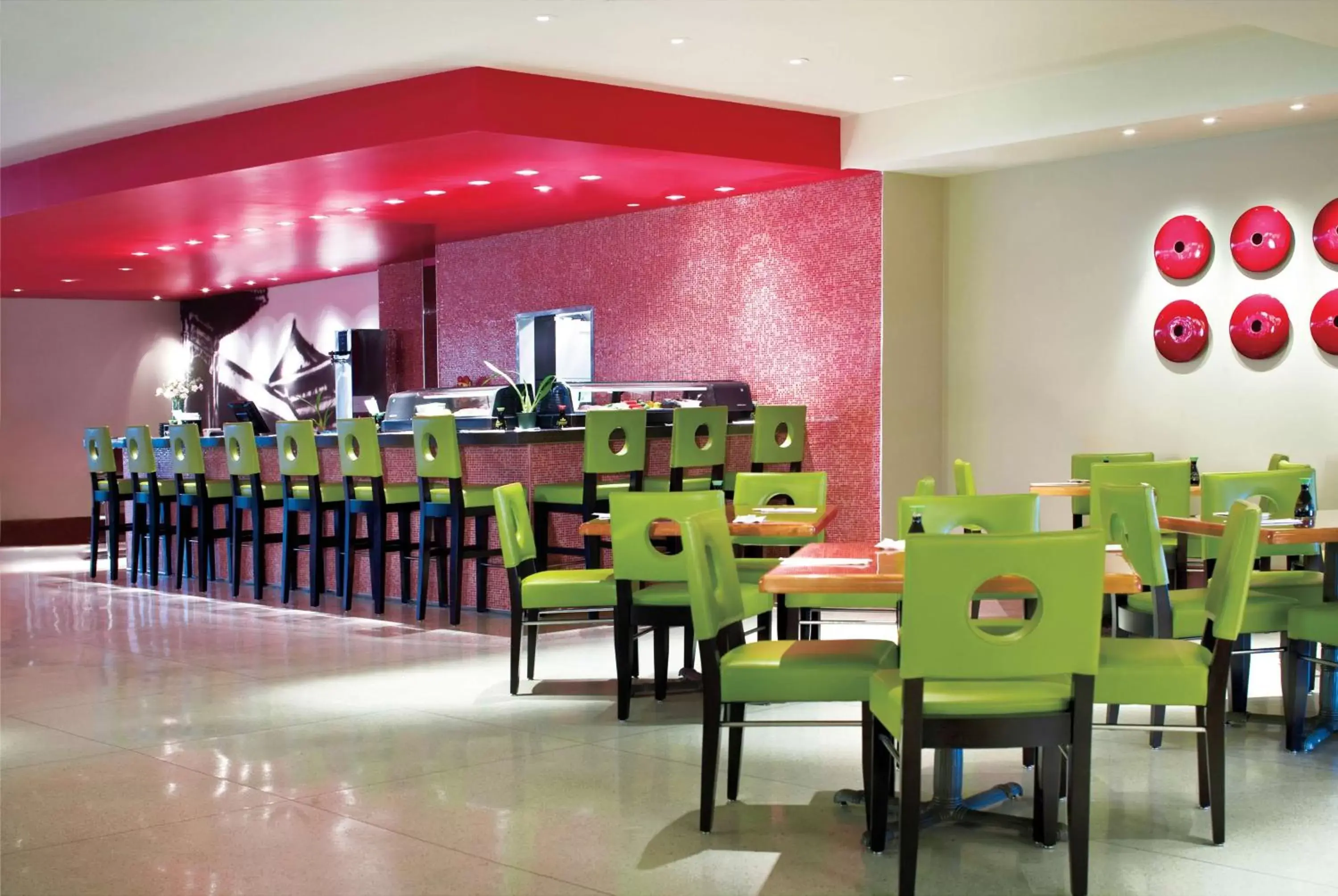 Lounge or bar, Restaurant/Places to Eat in The Condado Plaza Hilton
