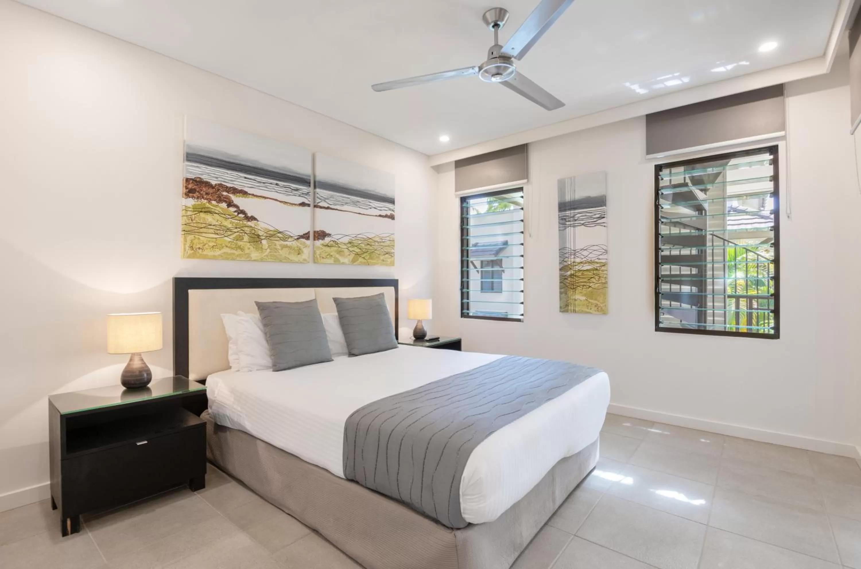 Bed in Port Douglas Private Apartments in Temple