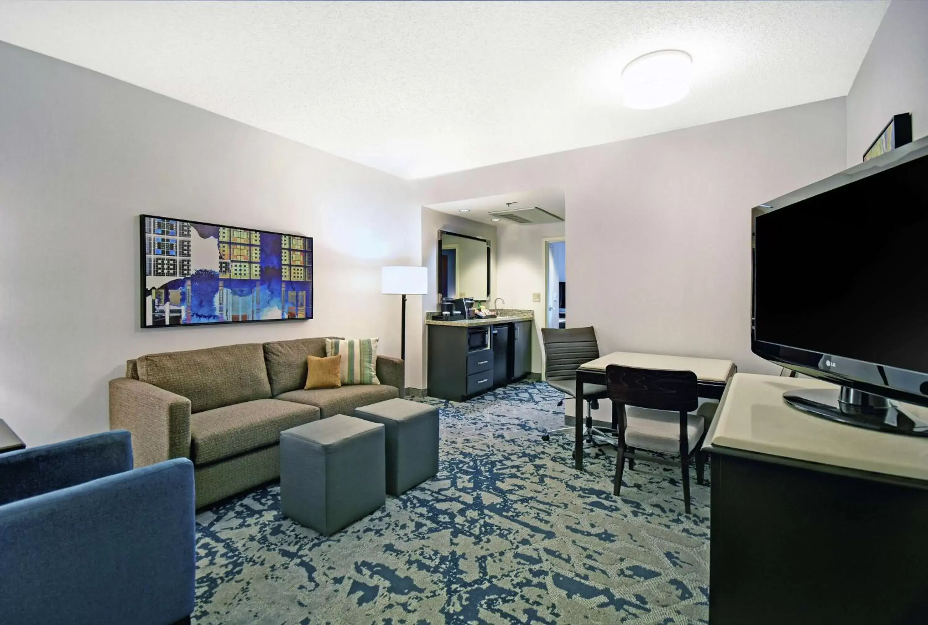 Bedroom, TV/Entertainment Center in Embassy Suites Charleston