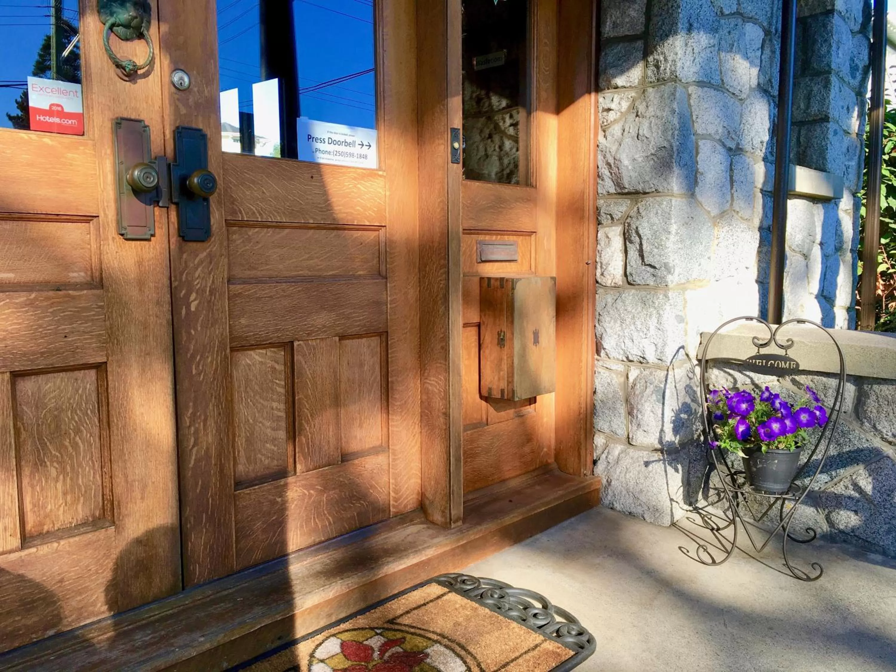 Property building in Prior Castle Inn