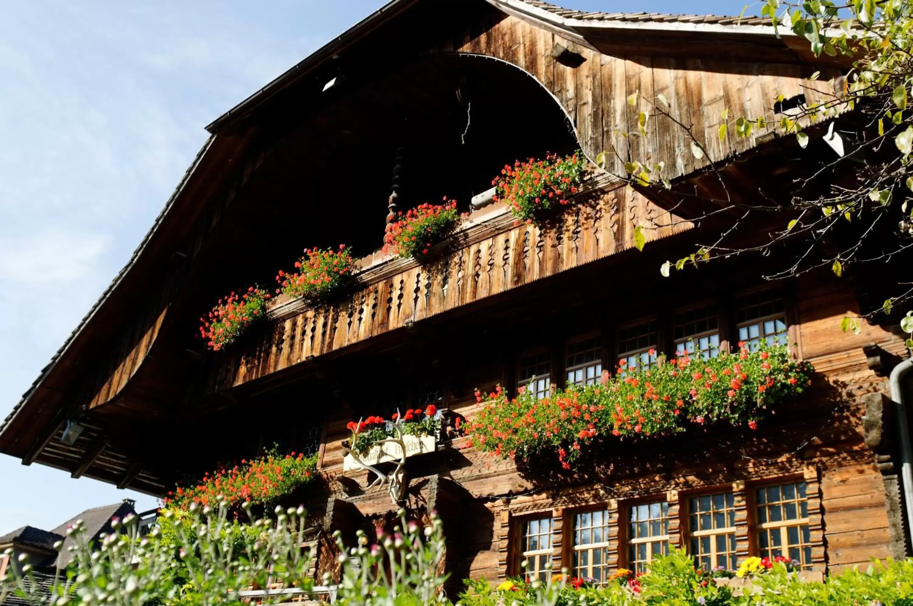 Facade/entrance, Property Building in Hotel Restaurant Hirschen