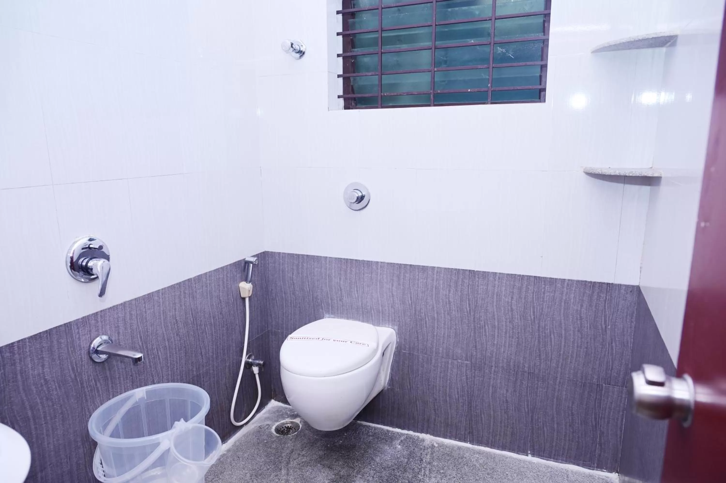 Bathroom in Hotel Stay Shine