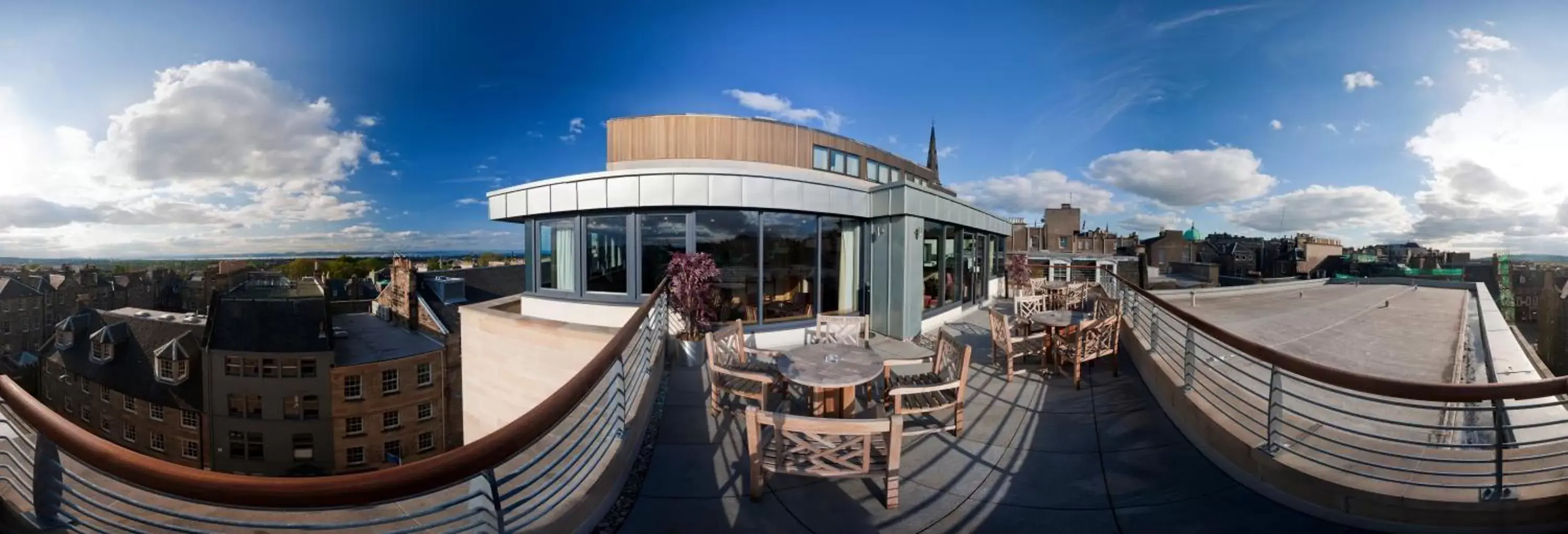 Bird's eye view in InterContinental Edinburgh The George by IHG Bird's eye view in InterContinental Edinburgh The George by IHG