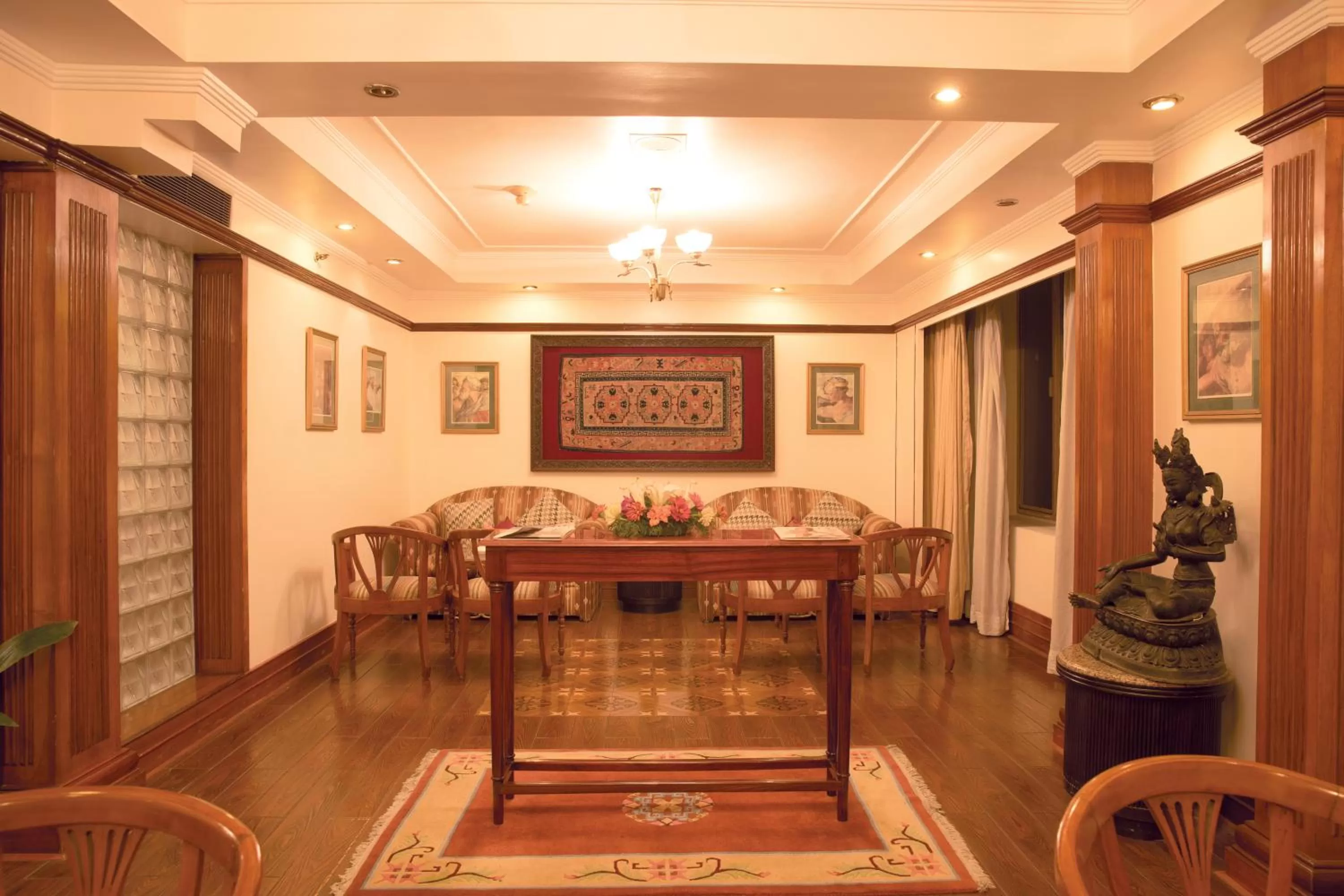 Lounge or bar in The Everest Hotel