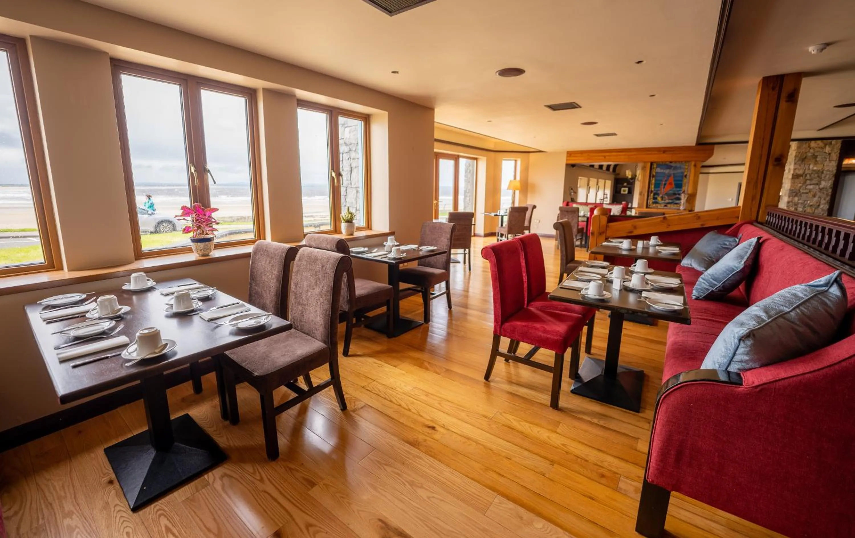 Restaurant/places to eat in Waterfront House & Restaurant