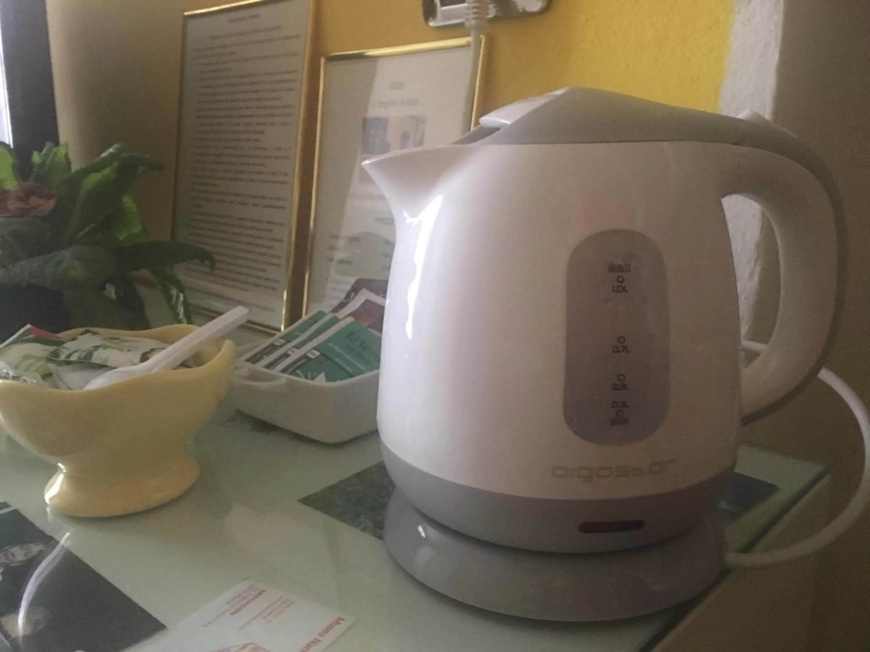 Coffee/tea facilities in L'angolo antico