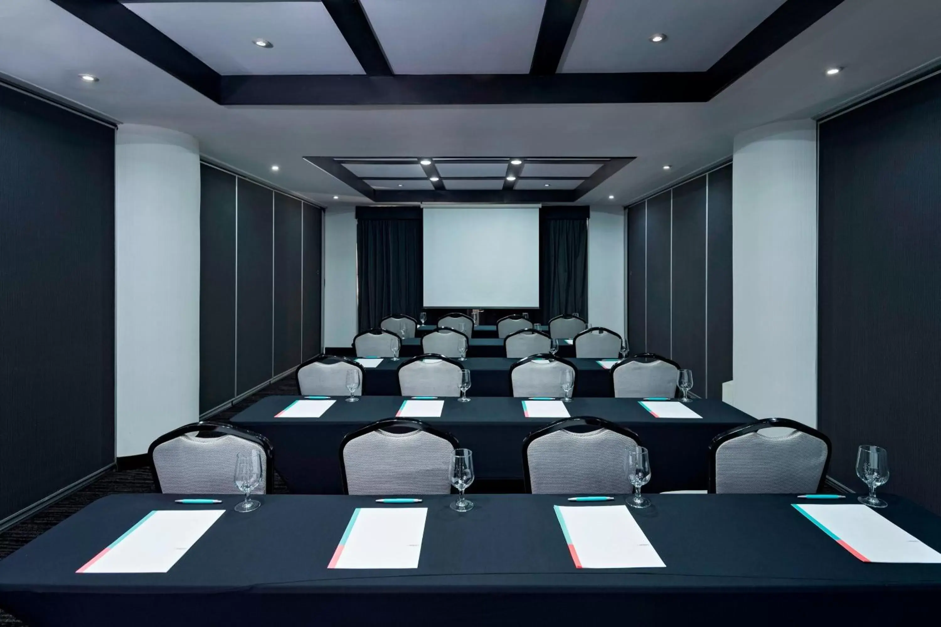 Meeting/conference room in Le Meridien Mexico City