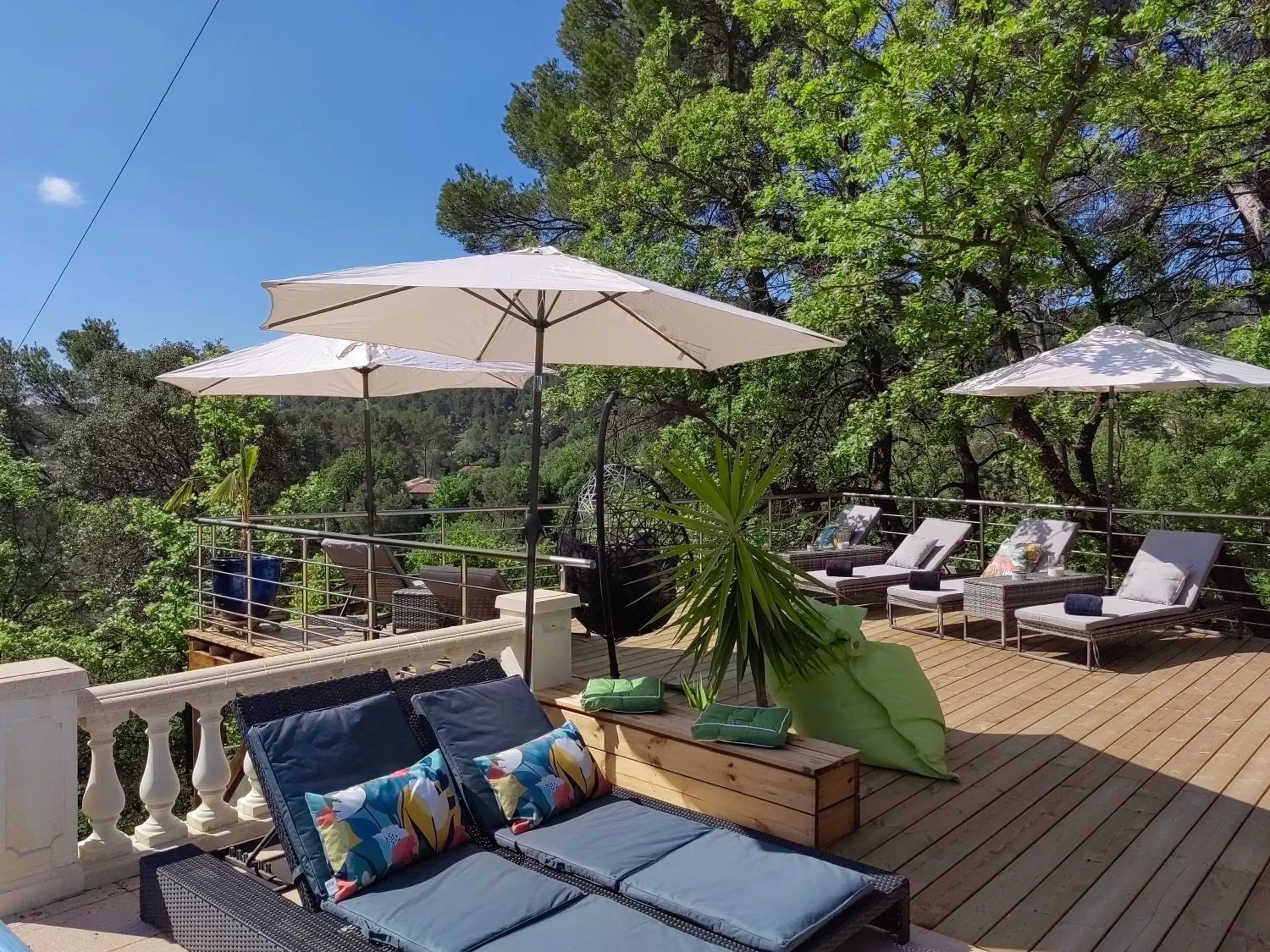 Patio, Swimming Pool in Villa Bayarde