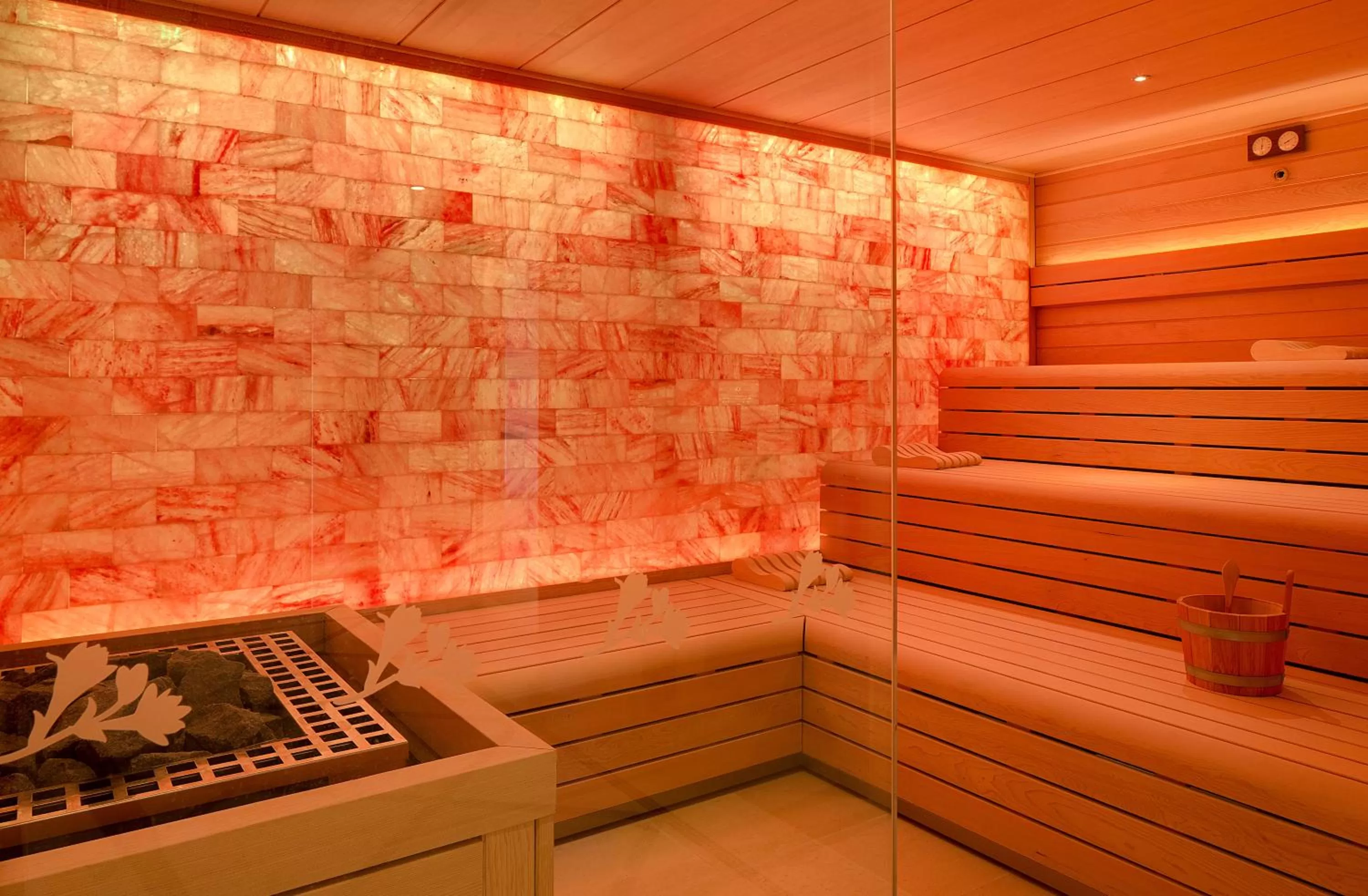 Sauna in Domaine du Mas De Pierre