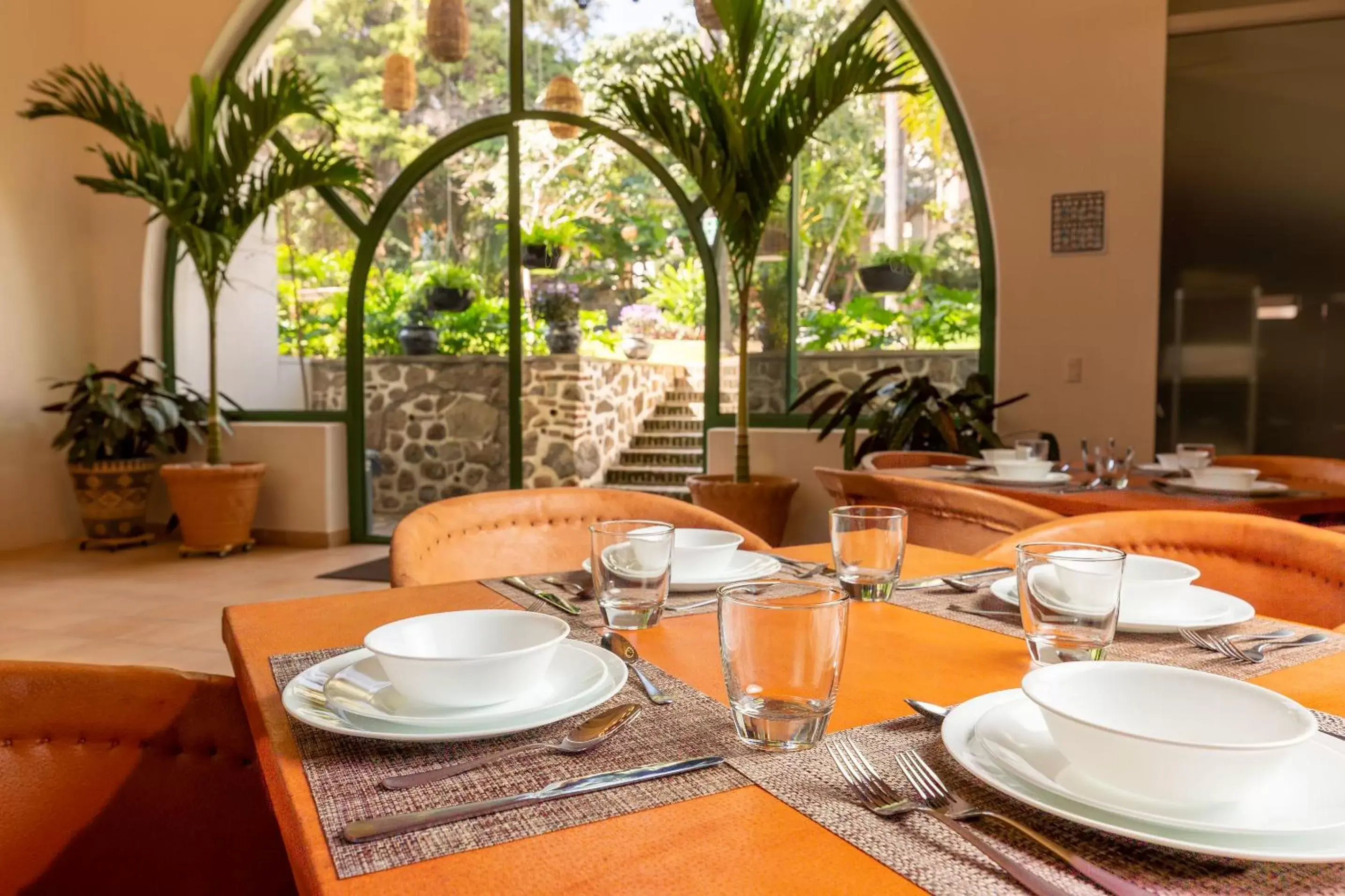 Restaurant/Places to Eat in Plaza Chapala Hotel