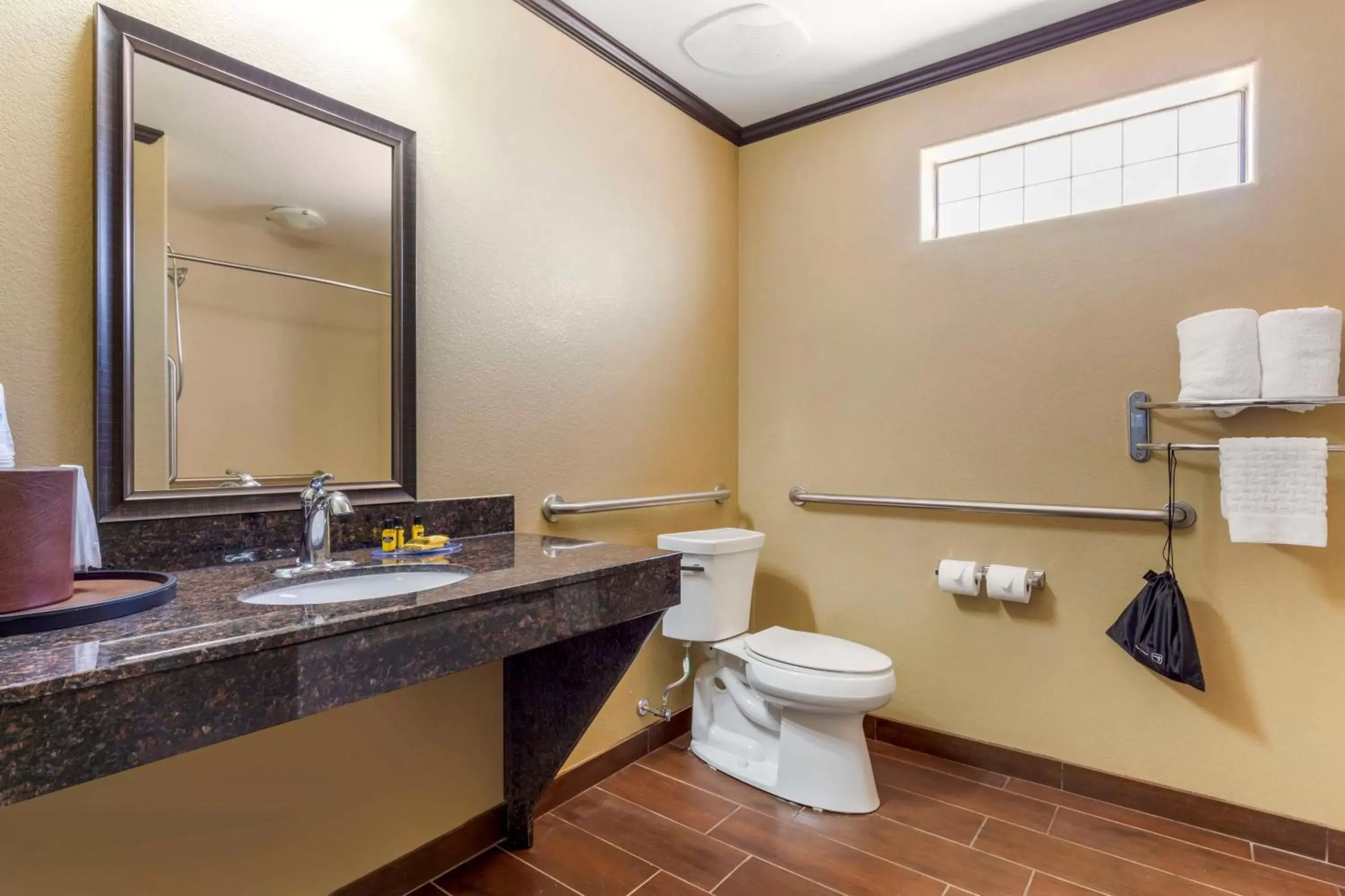 Bathroom in Best Western Plus Classic Inn and Suites