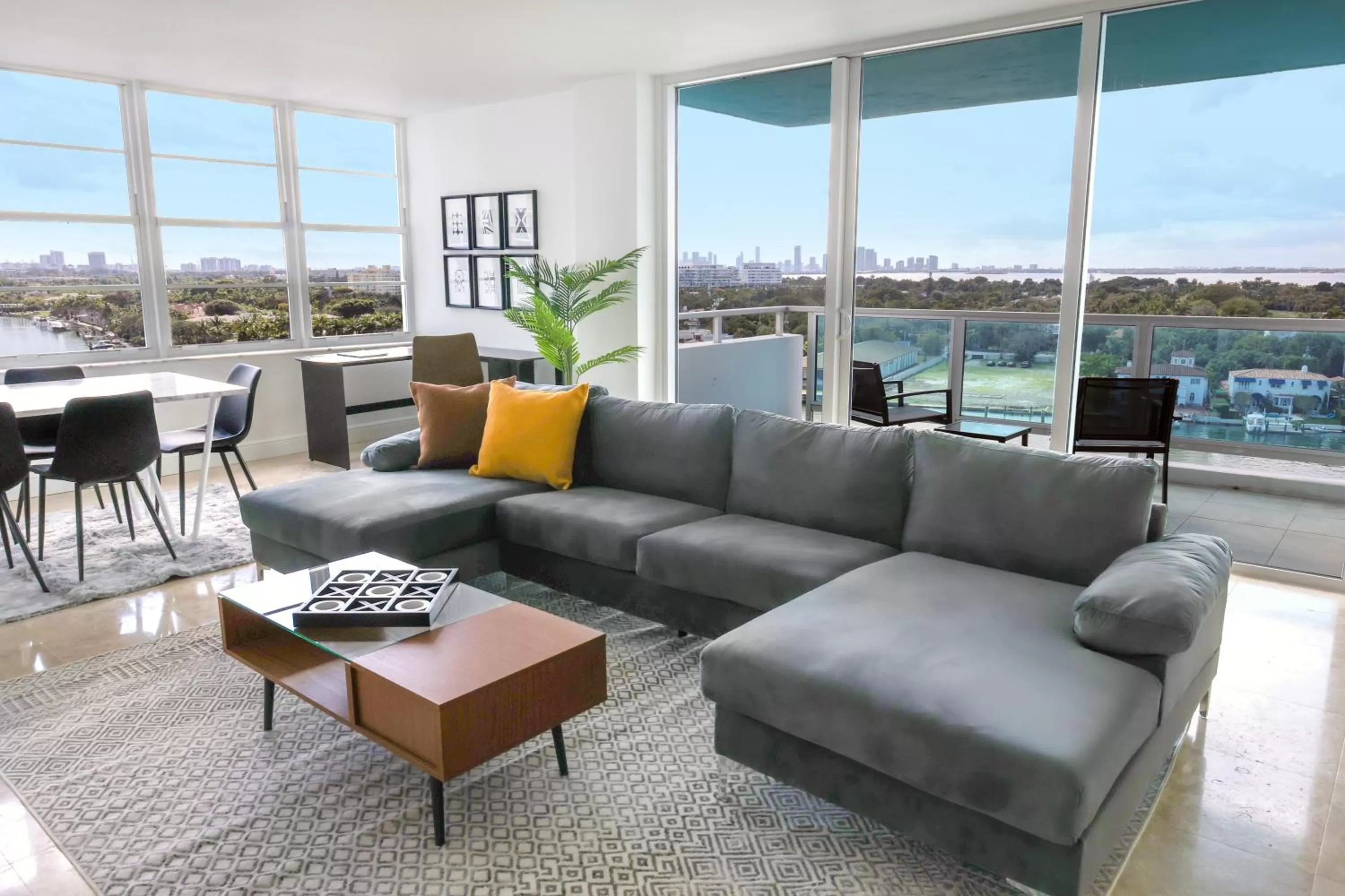 Living room in Seacoast Suites on Miami Beach