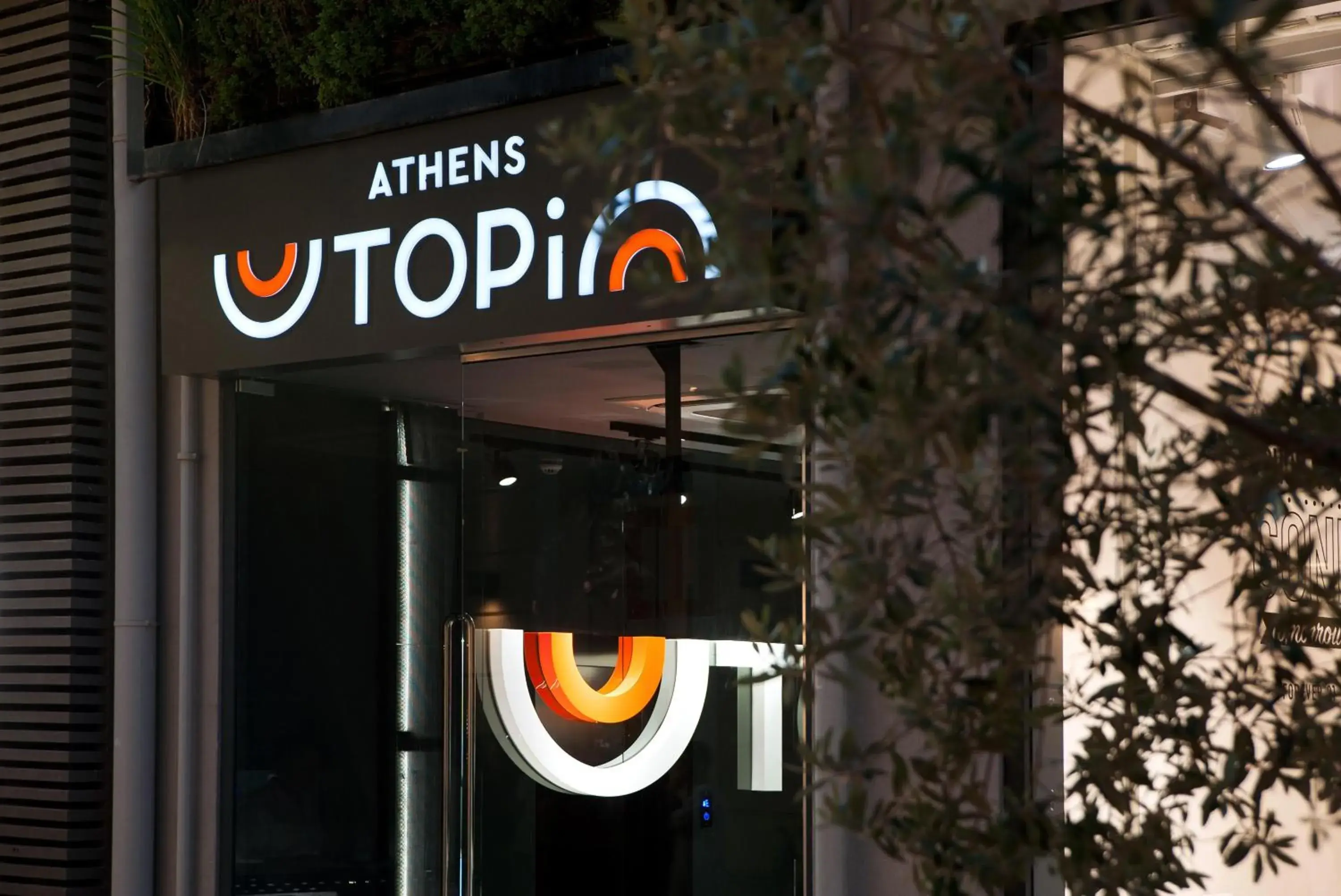 Facade/entrance in Athens Utopia Ermou