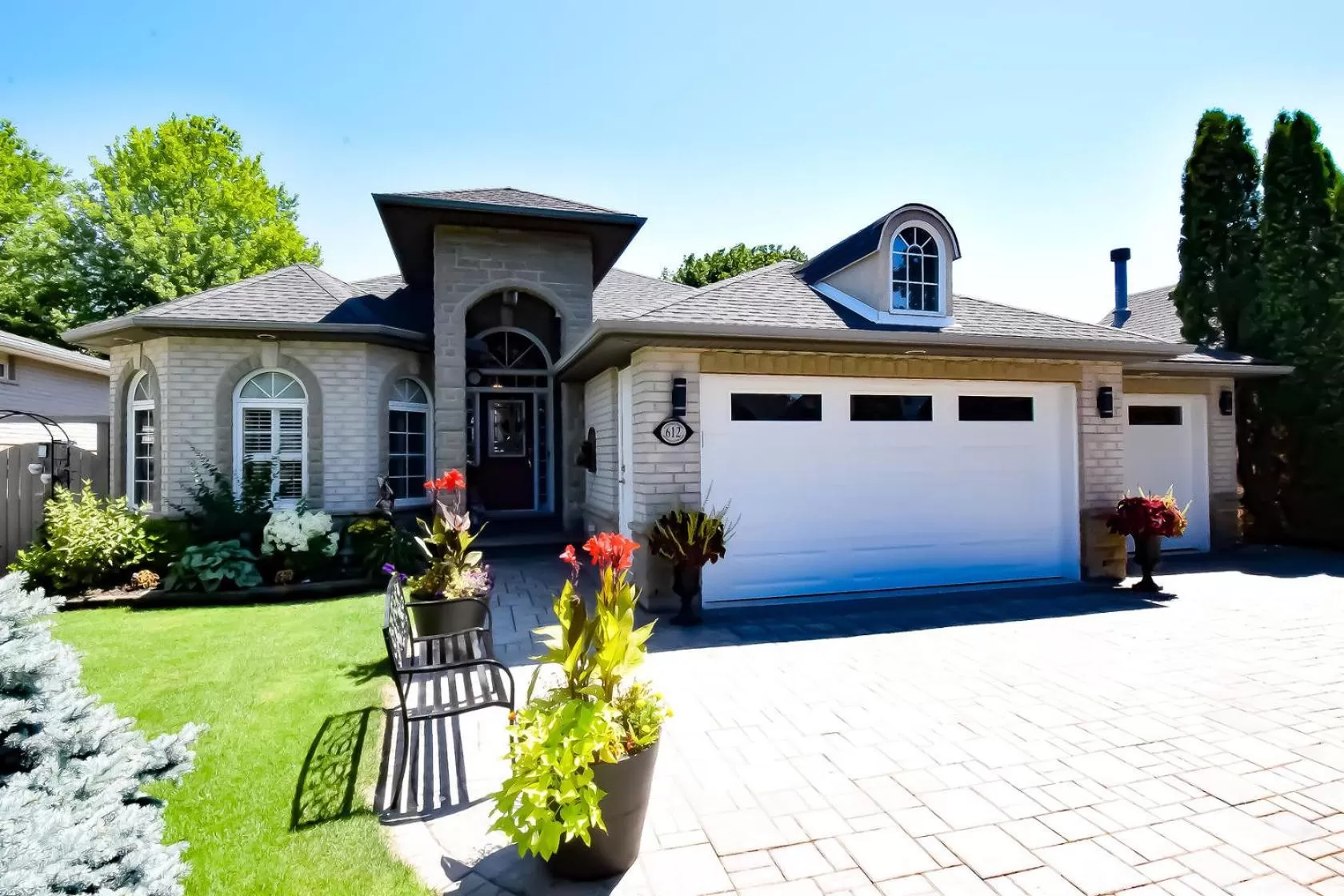 Property Building in Graystone Bed & Breakfast