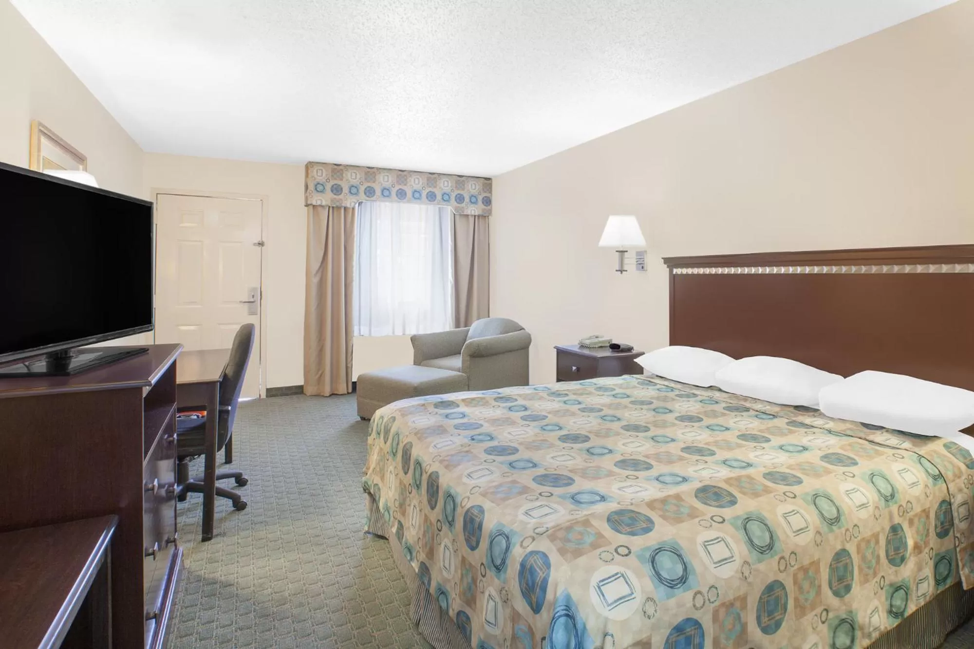 Bed in Super 8 by Wyndham Corpus Christi