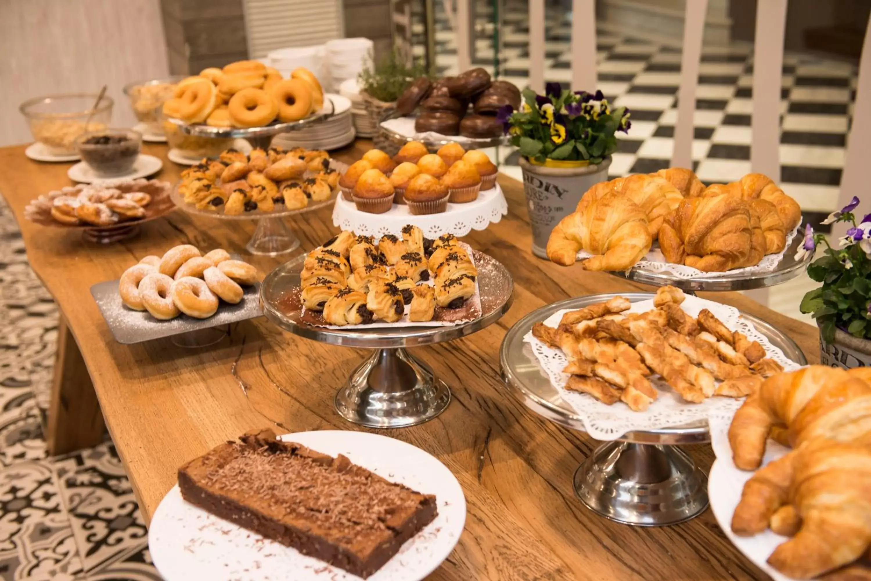 Buffet breakfast in Regente Aragón Gastronómico