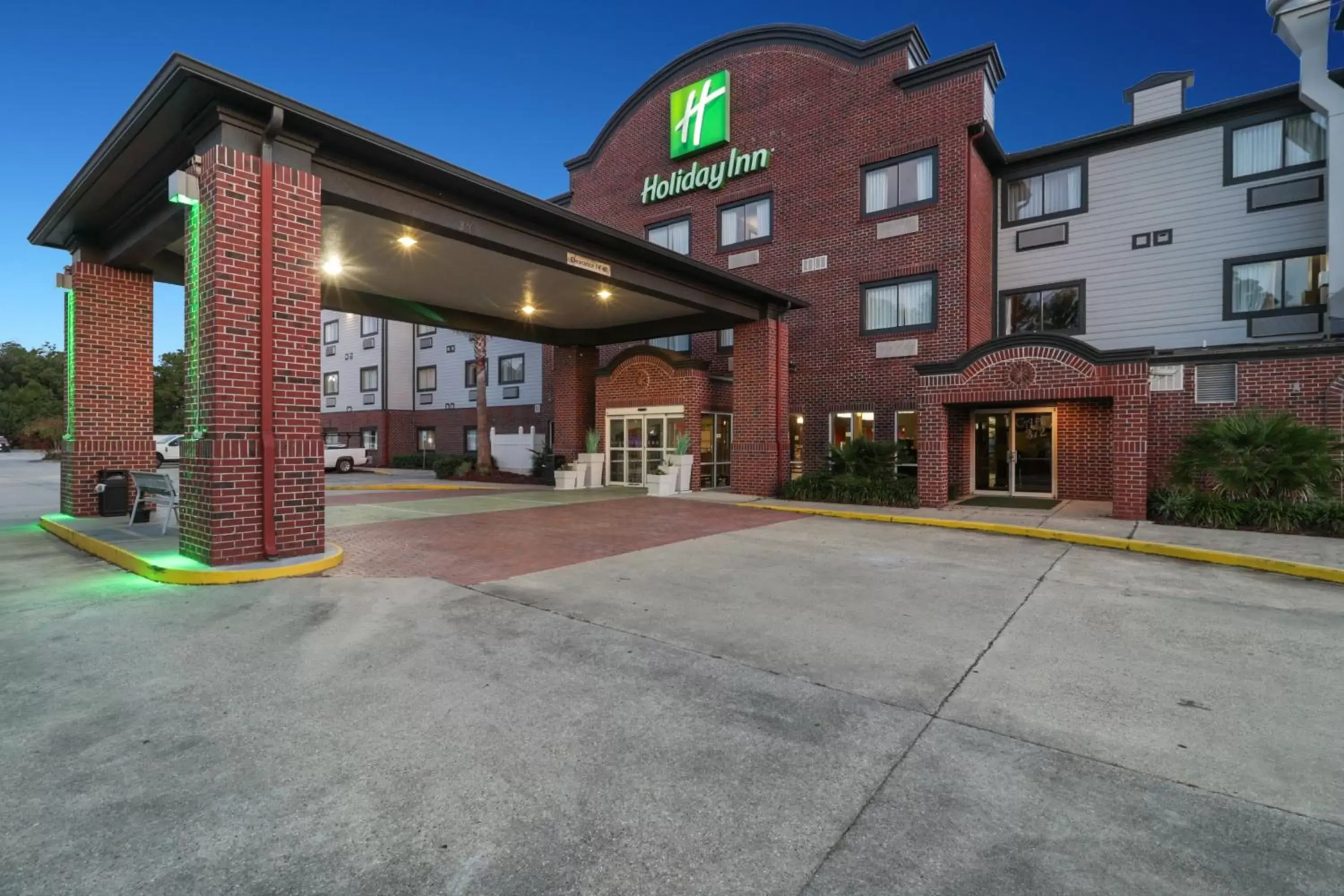 Property Building in Holiday Inn Hotel & Suites Slidell, an IHG Hotel