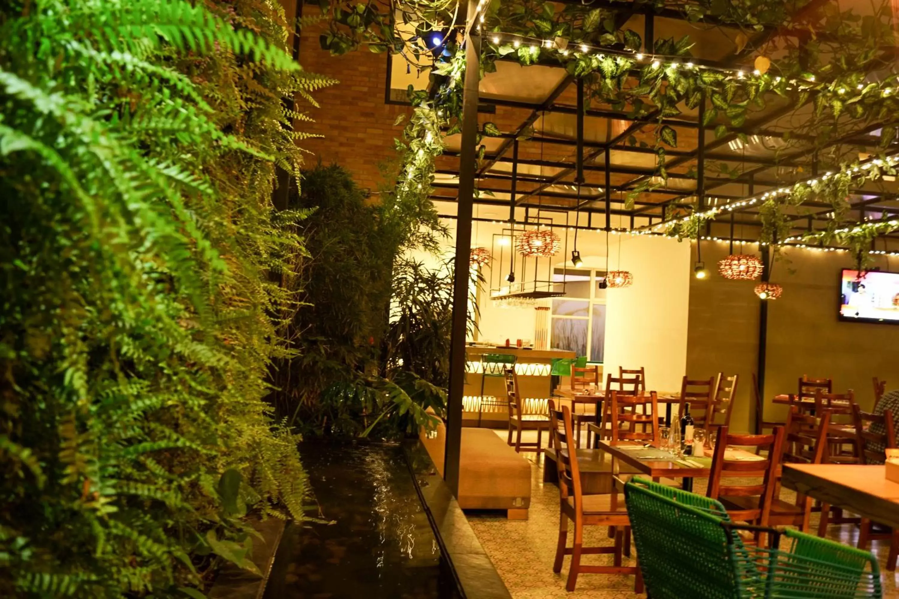 Restaurant/Places to Eat in Hotel Factory Green Bogotá