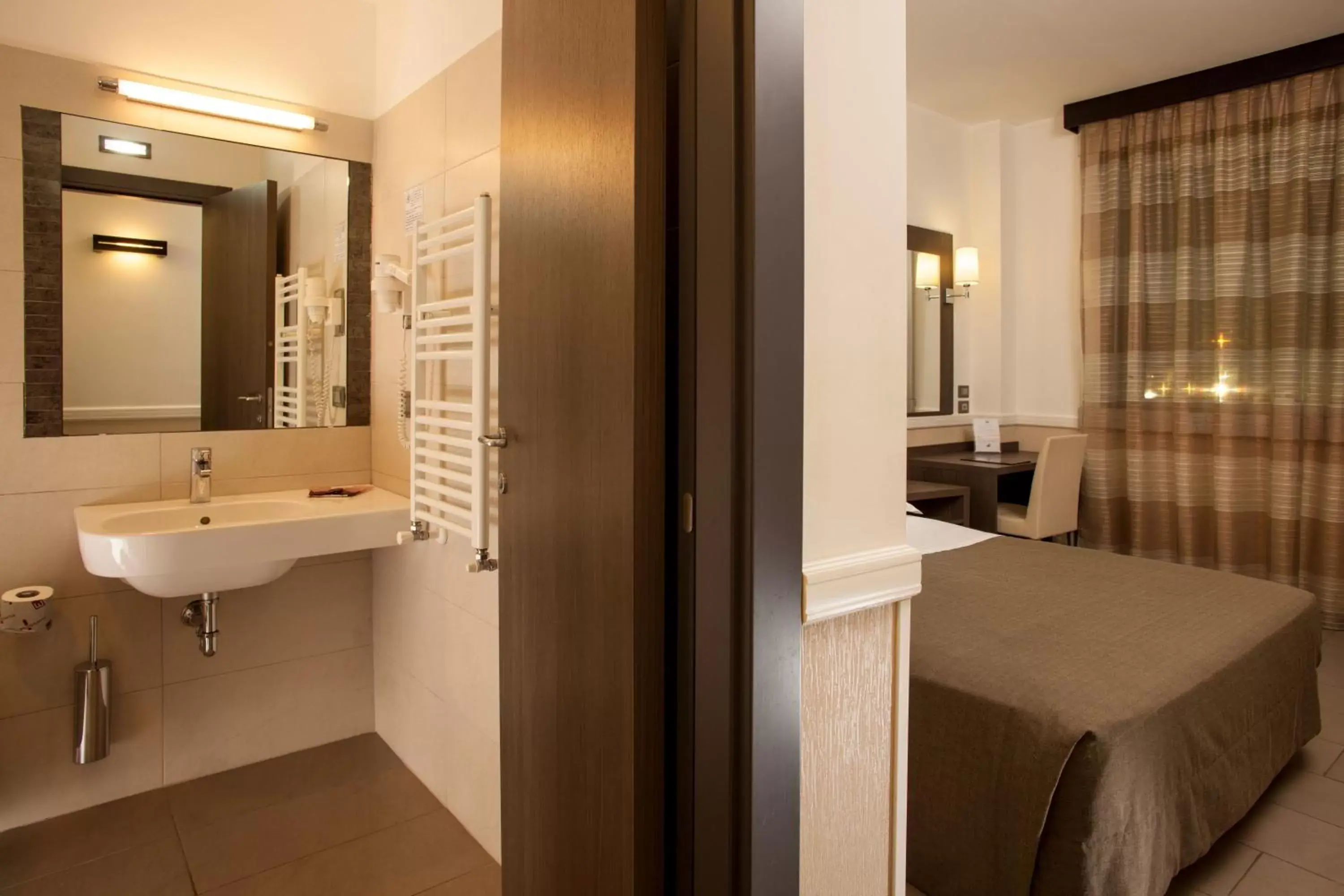 Decorative detail, Bathroom in Hotel Artis