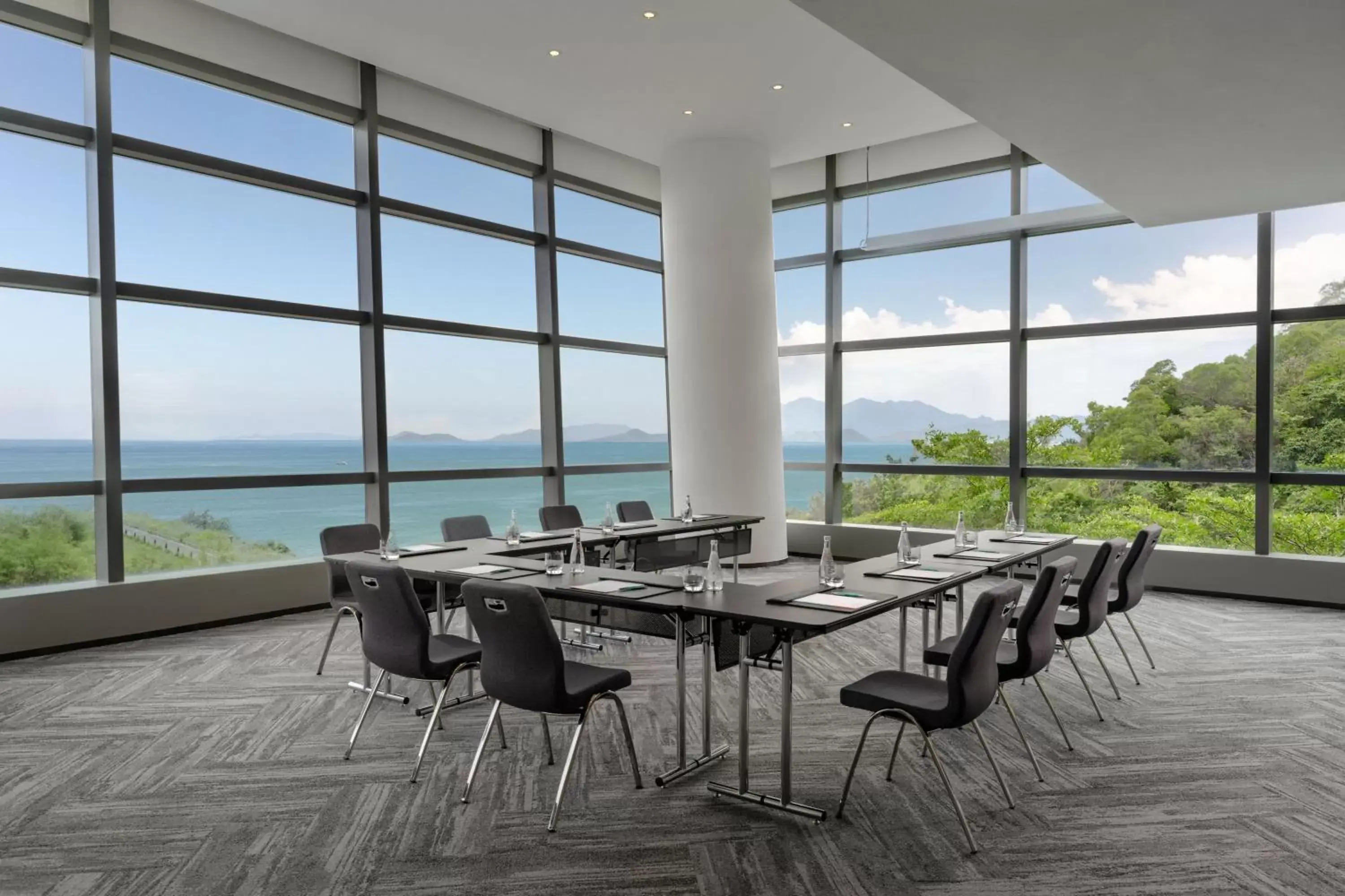 Meeting/conference room in Le Méridien Hong Kong, Cyberport