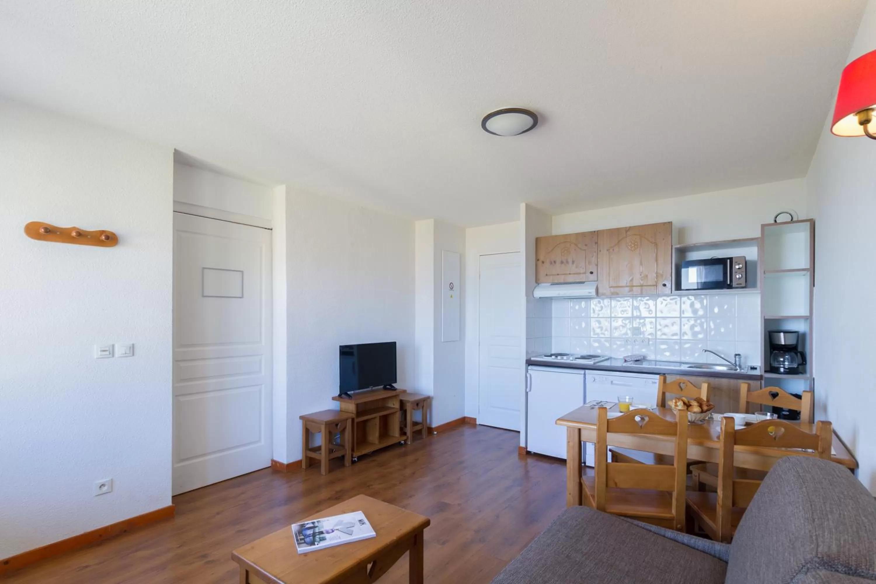 kitchen in Garden & City Evian - Lugrin