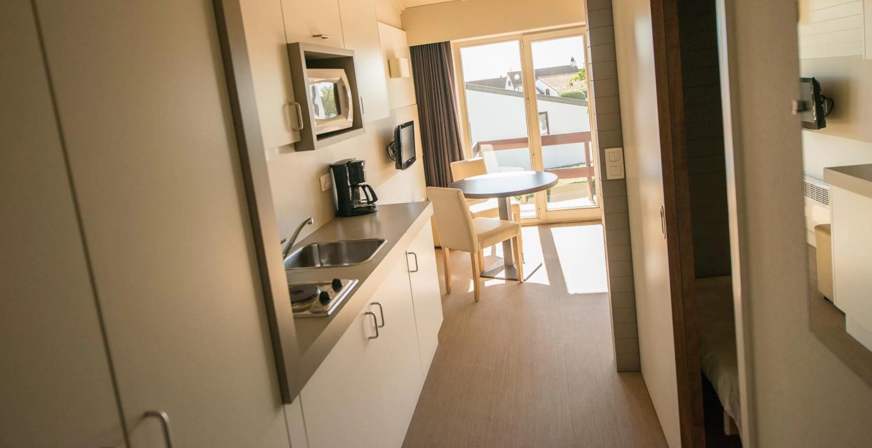 Kitchen or kitchenette in C-Hotels Zeegalm